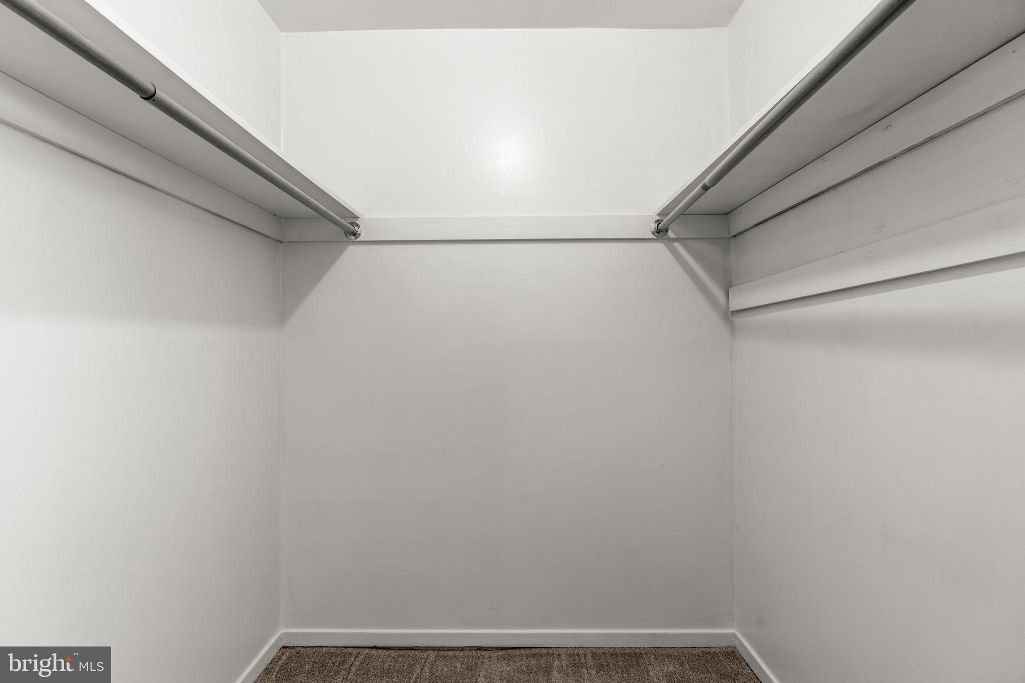 LONG REACH - Residential