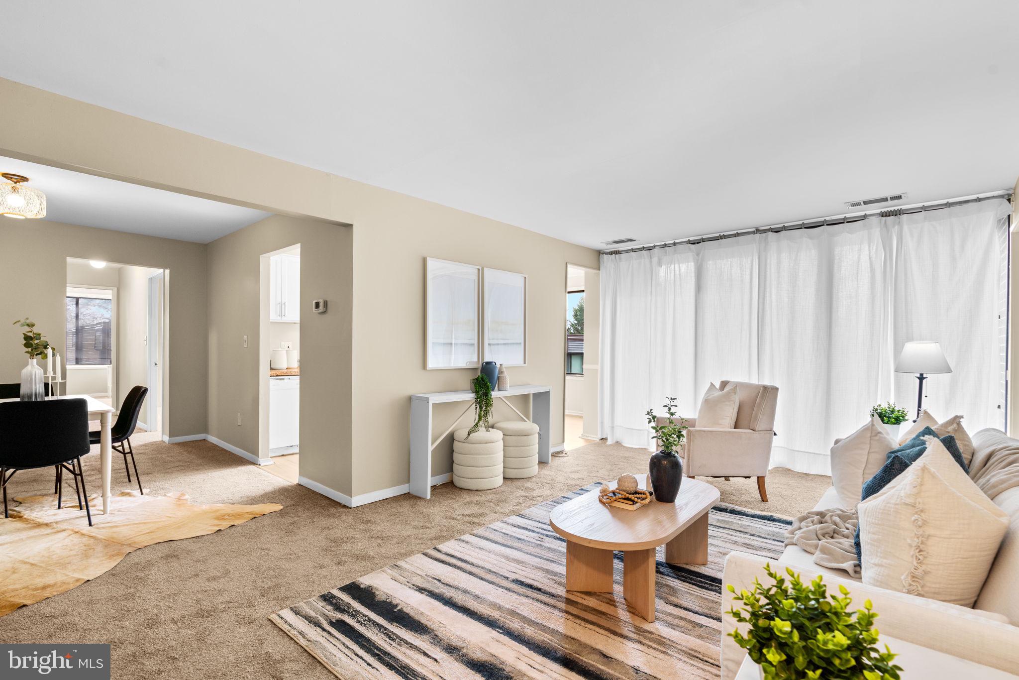 LONG REACH - Residential