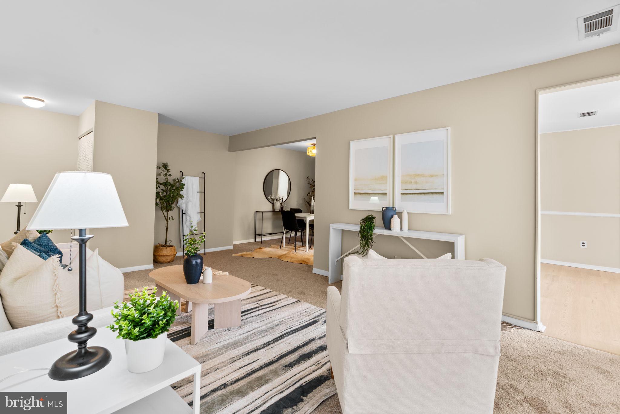 LONG REACH - Residential