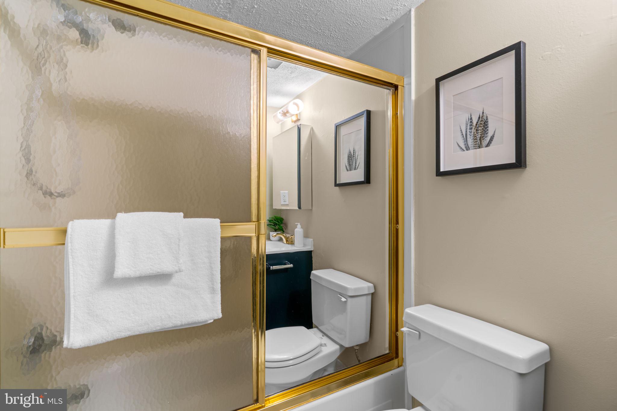 LONG REACH - Residential