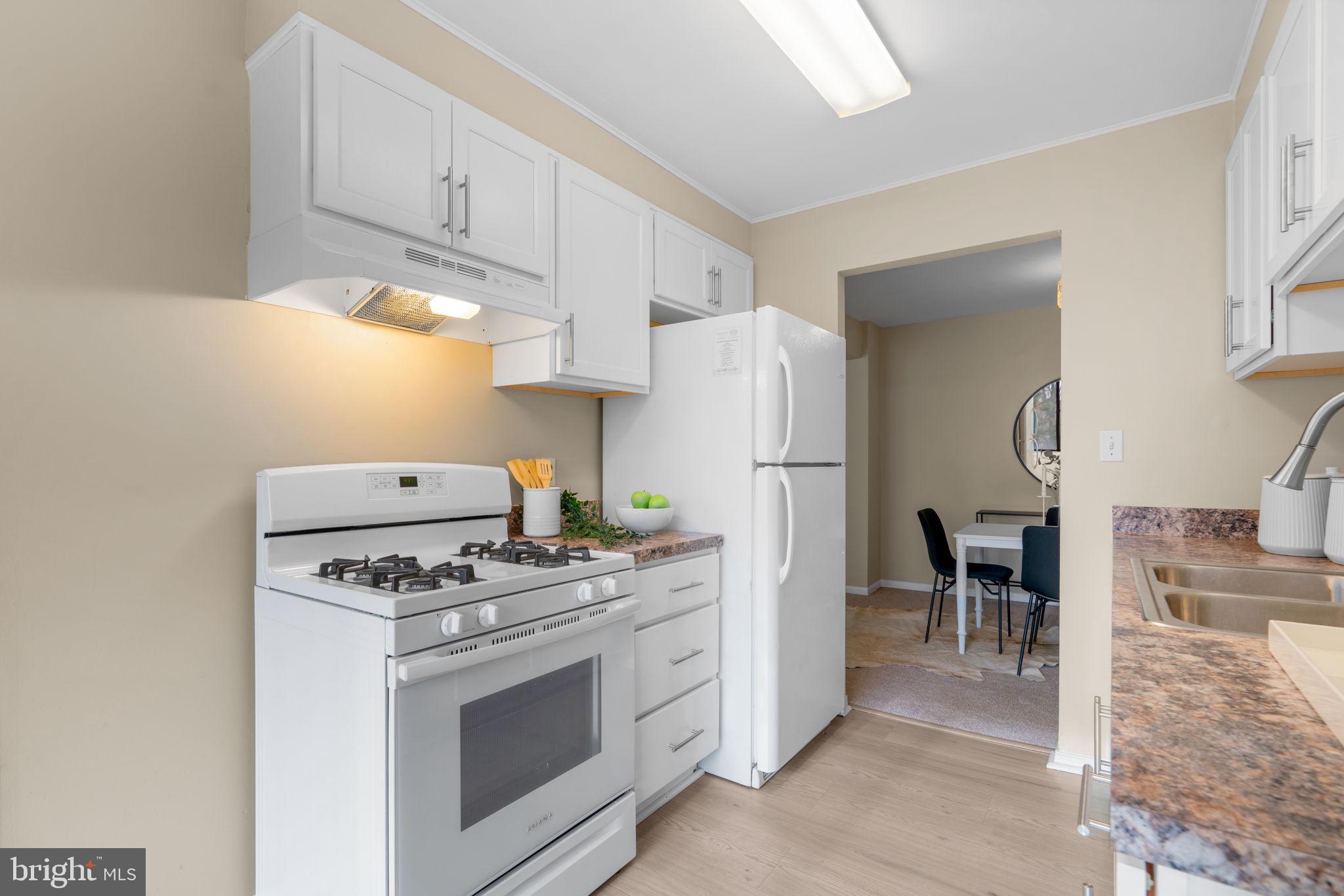 LONG REACH - Residential