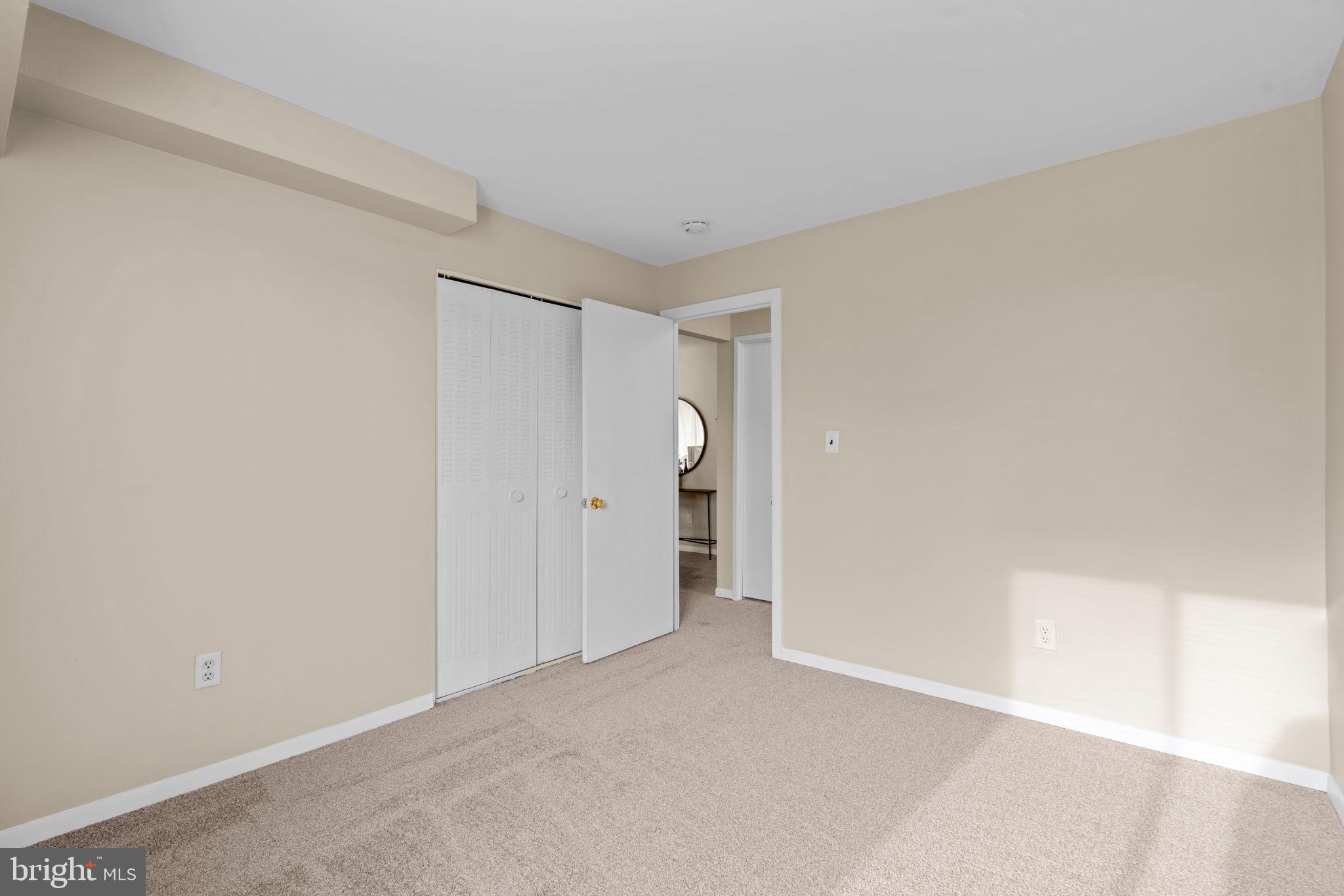 LONG REACH - Residential