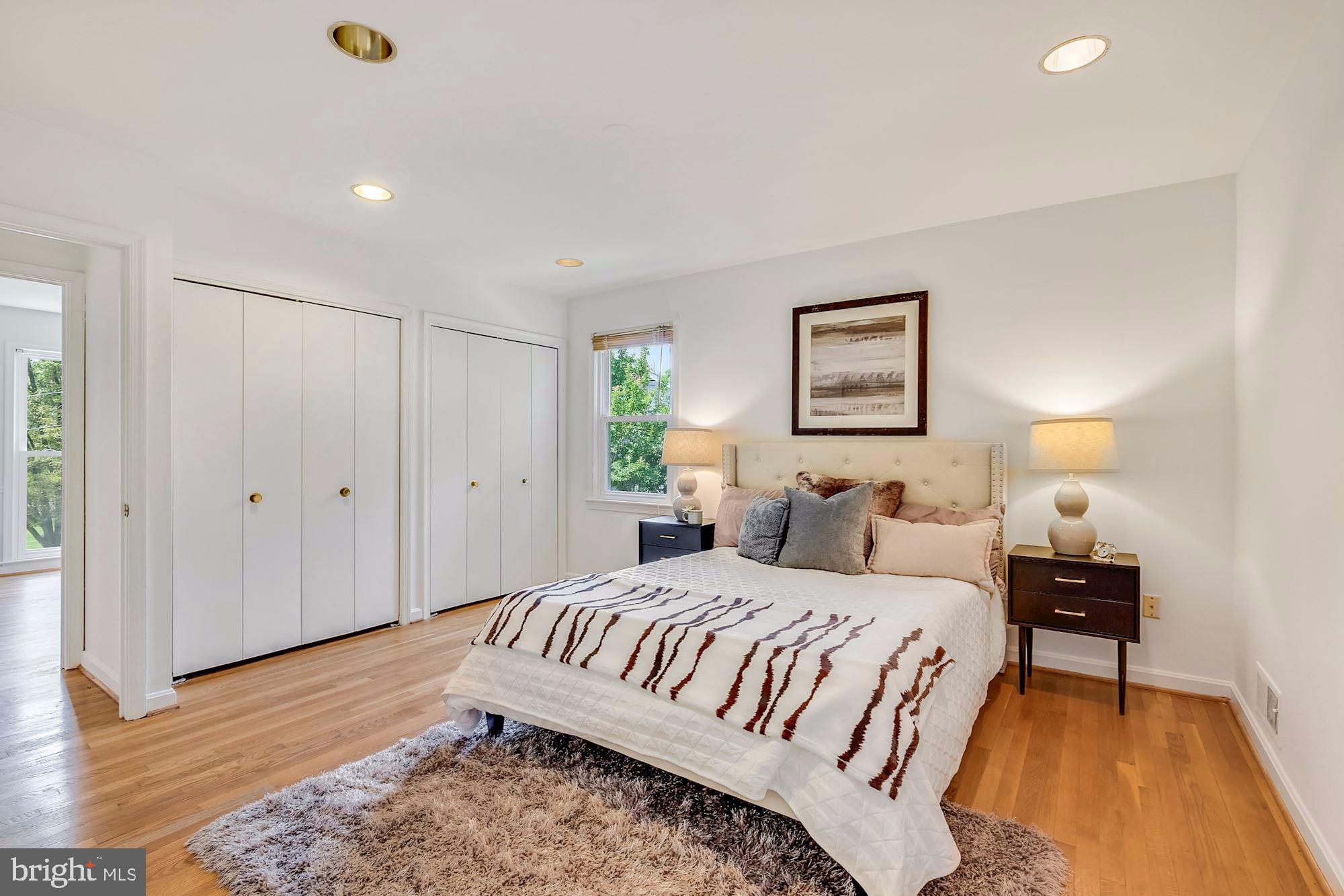 FALLS ORCHARD - Residential