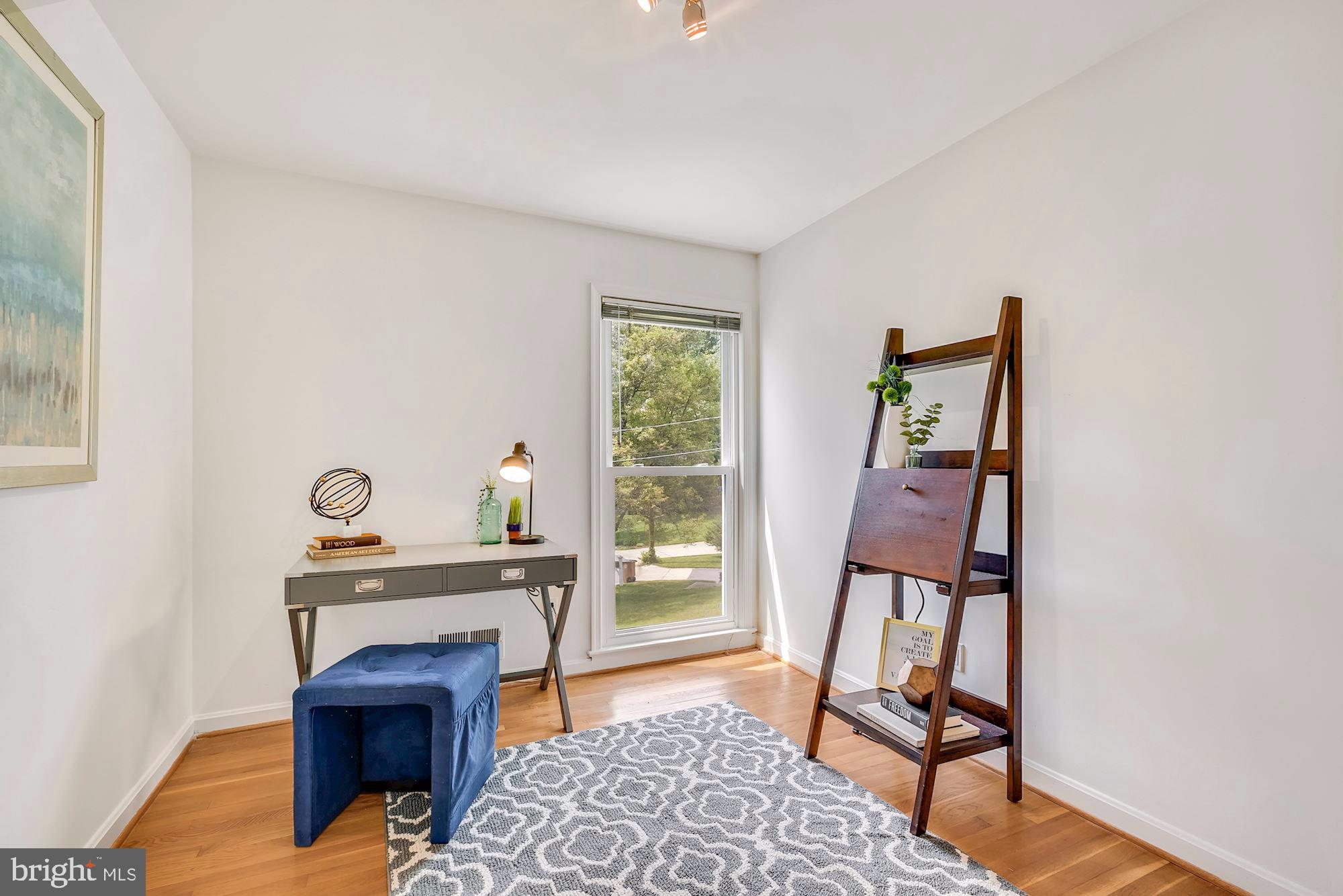 FALLS ORCHARD - Residential