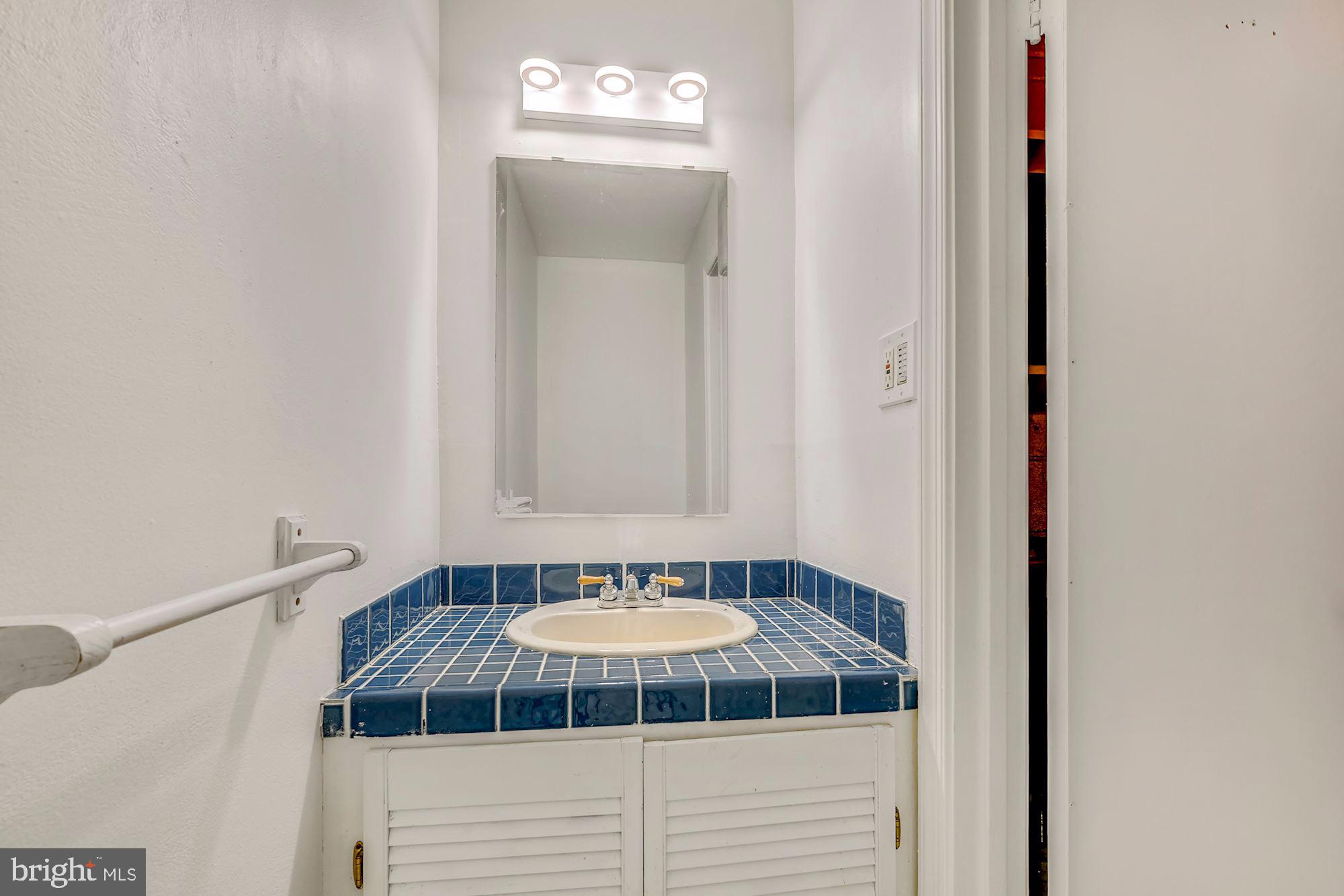 FALLS ORCHARD - Residential