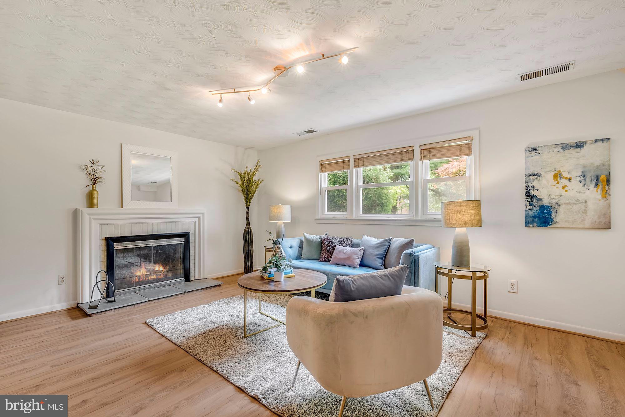 FALLS ORCHARD - Residential