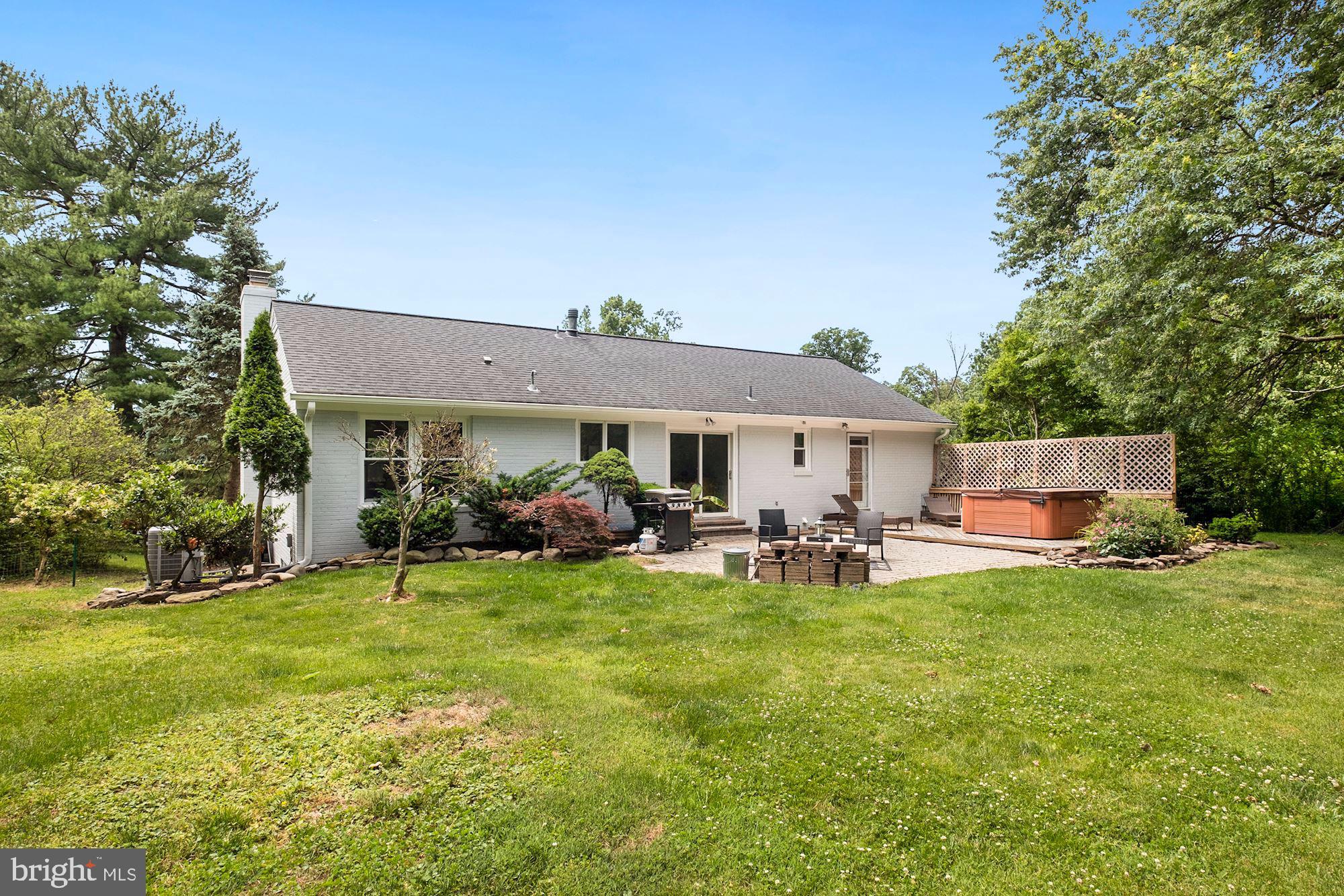 FALLS ORCHARD - Residential