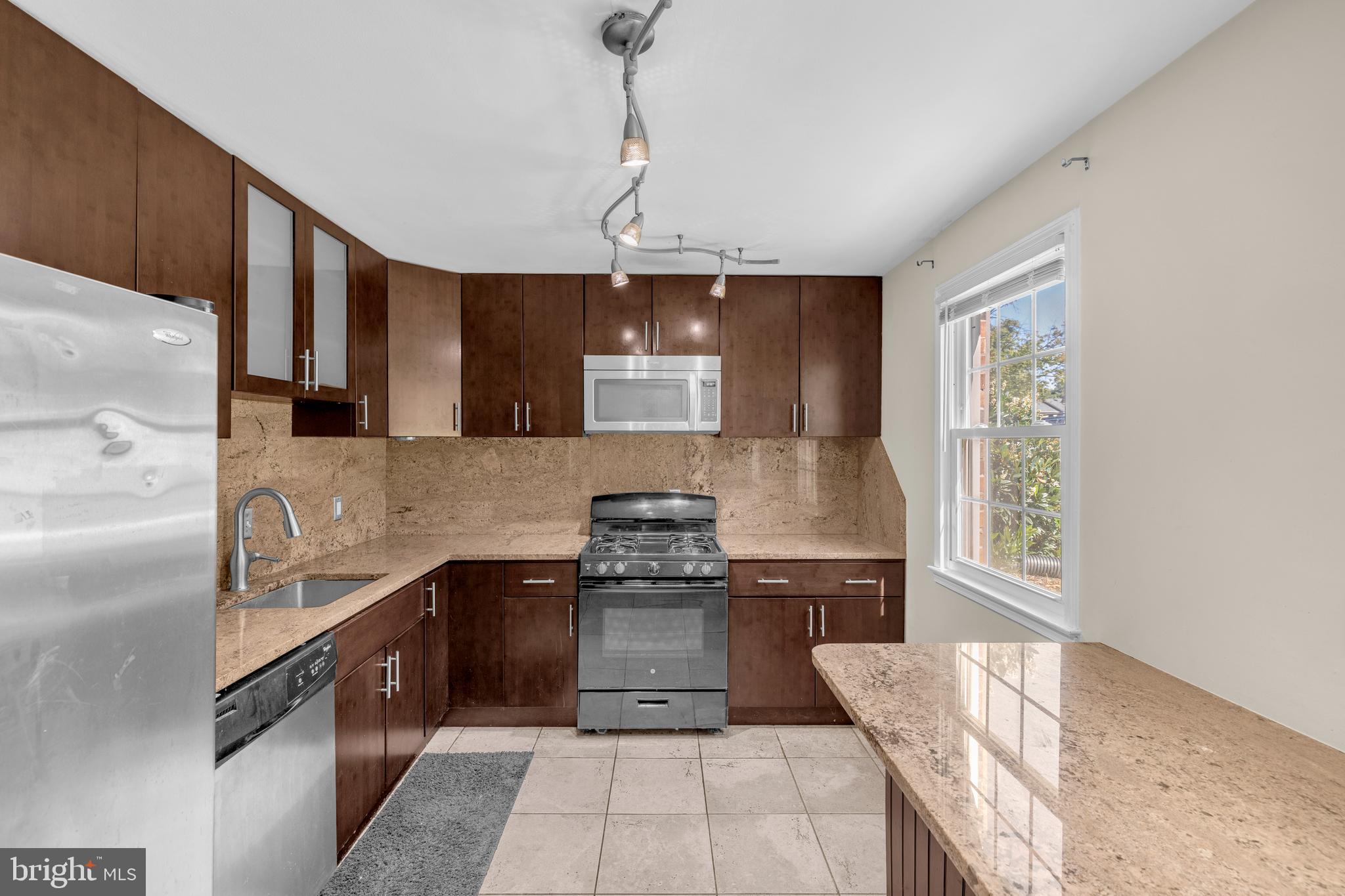 DIAMOND FARM CODM - Residential Lease