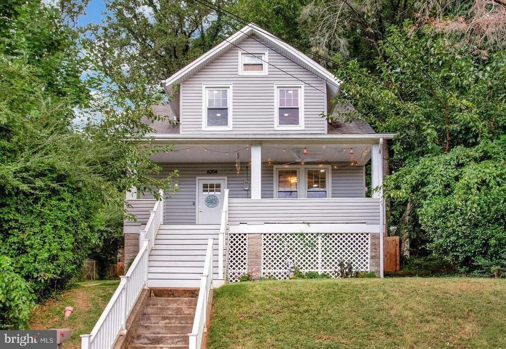 Photo of 6204 Everall Avenue, BALTIMORE, MD 21206 (MLS # MDBA2200160)