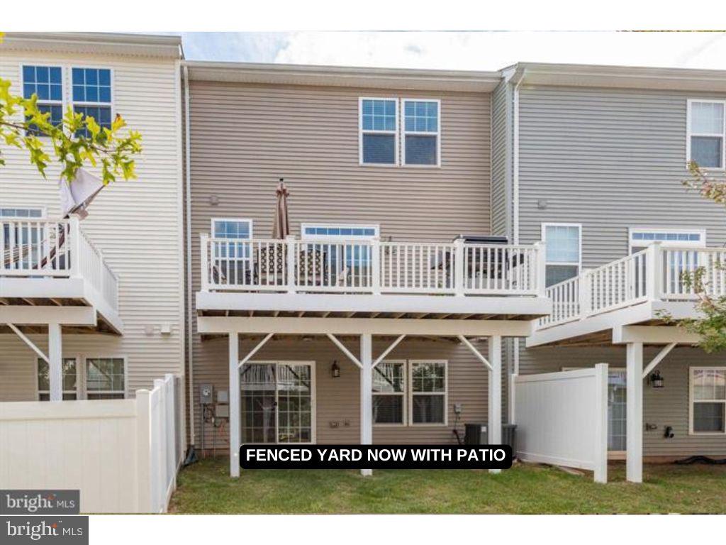 BRADLEY SQUARE - Residential Lease