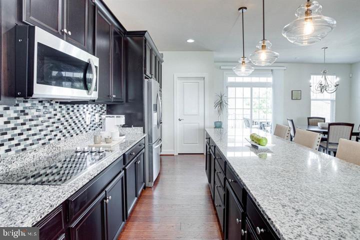 BRADLEY SQUARE - Residential Lease