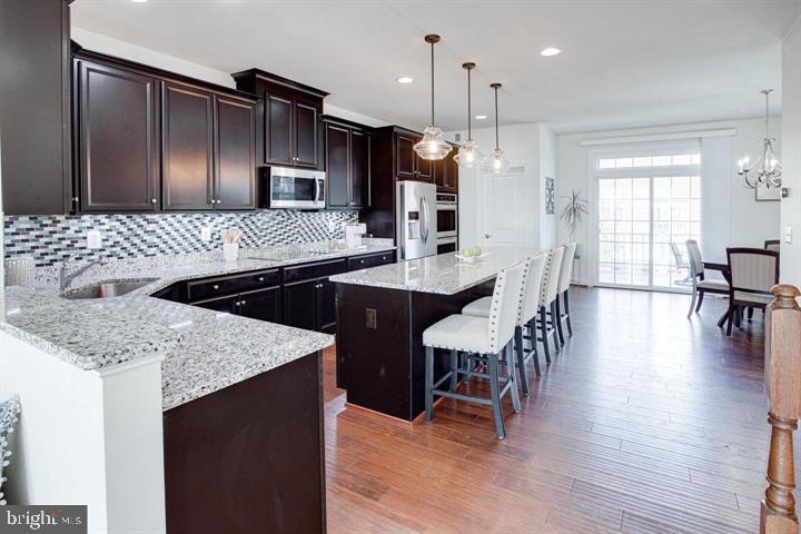 BRADLEY SQUARE - Residential Lease