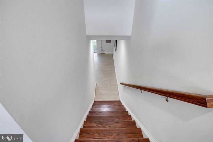 BRADLEY SQUARE - Residential Lease