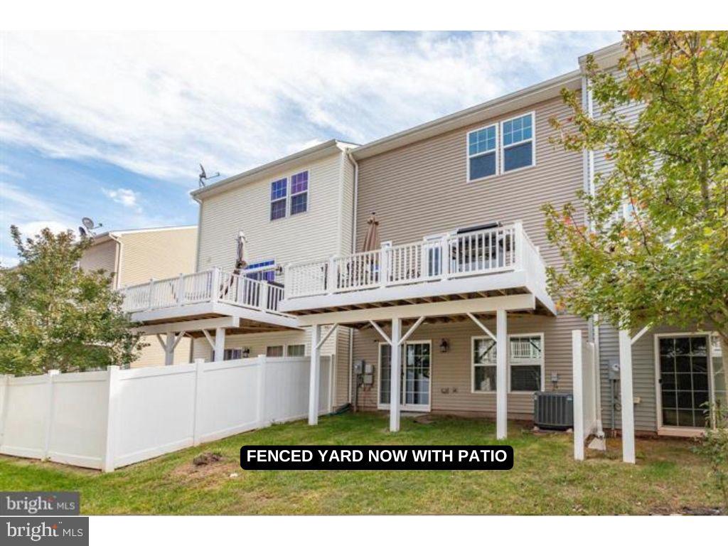 BRADLEY SQUARE - Residential Lease