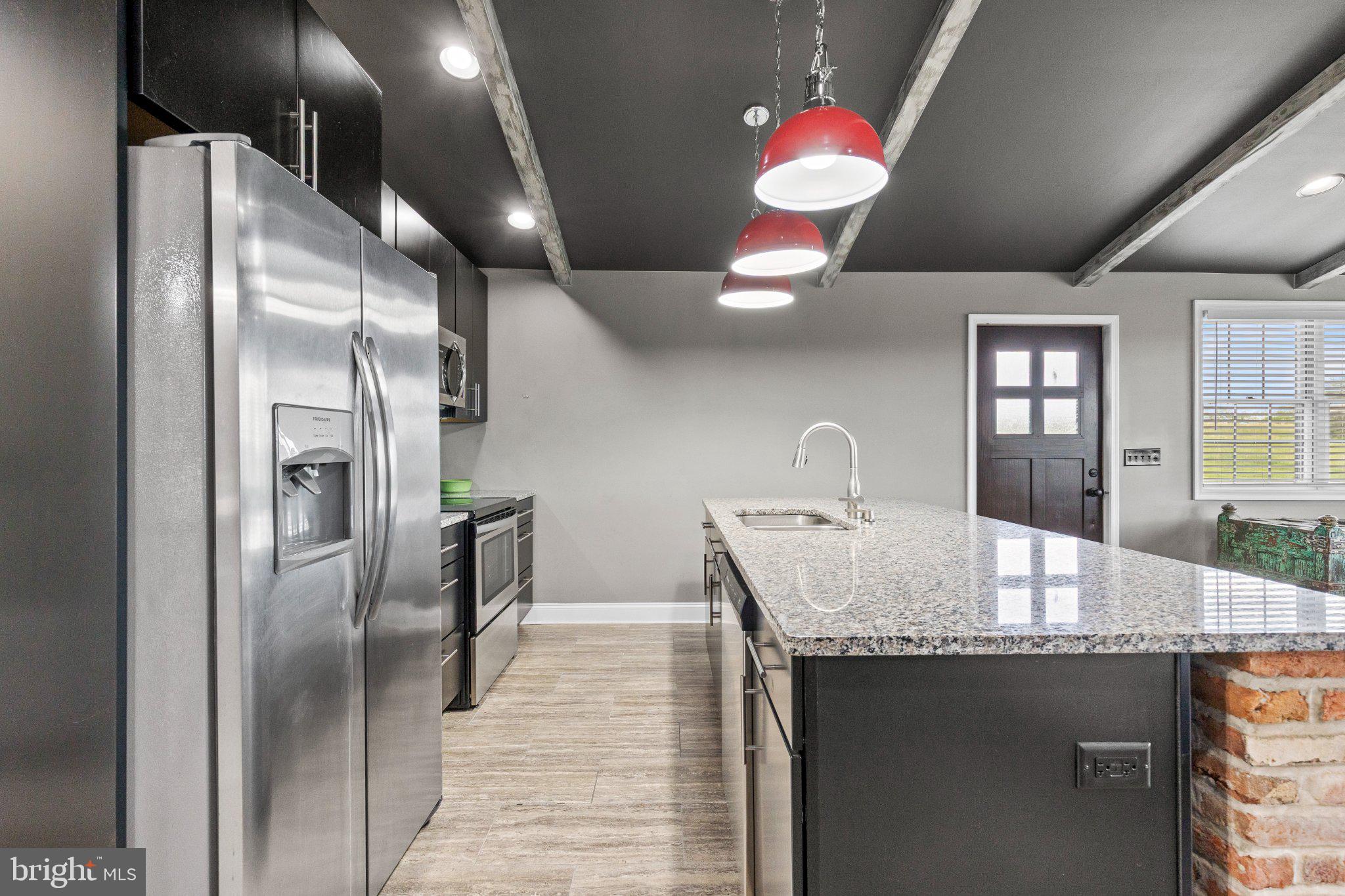 LAUXMONT FARMS - Residential