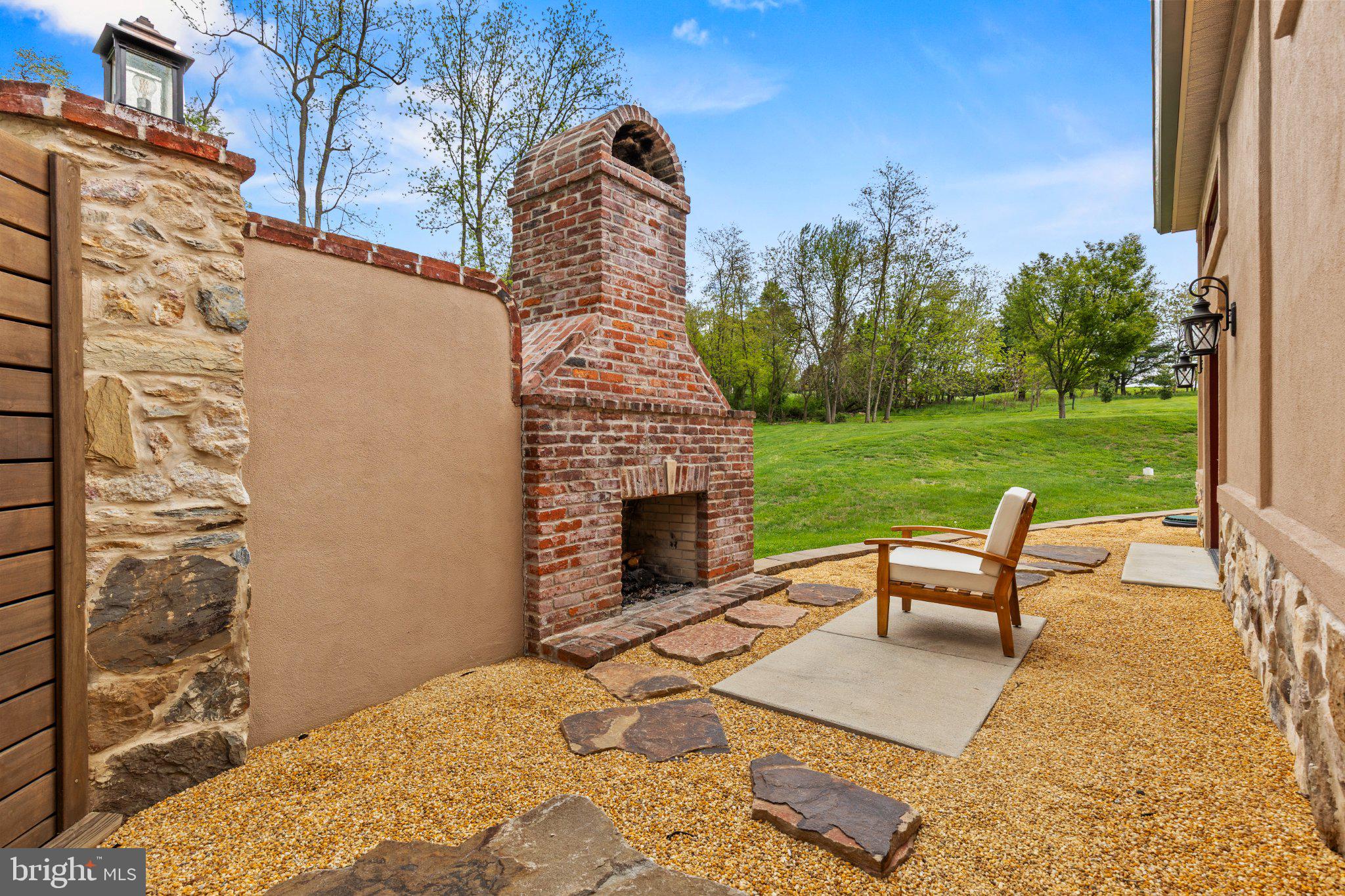LAUXMONT FARMS - Residential