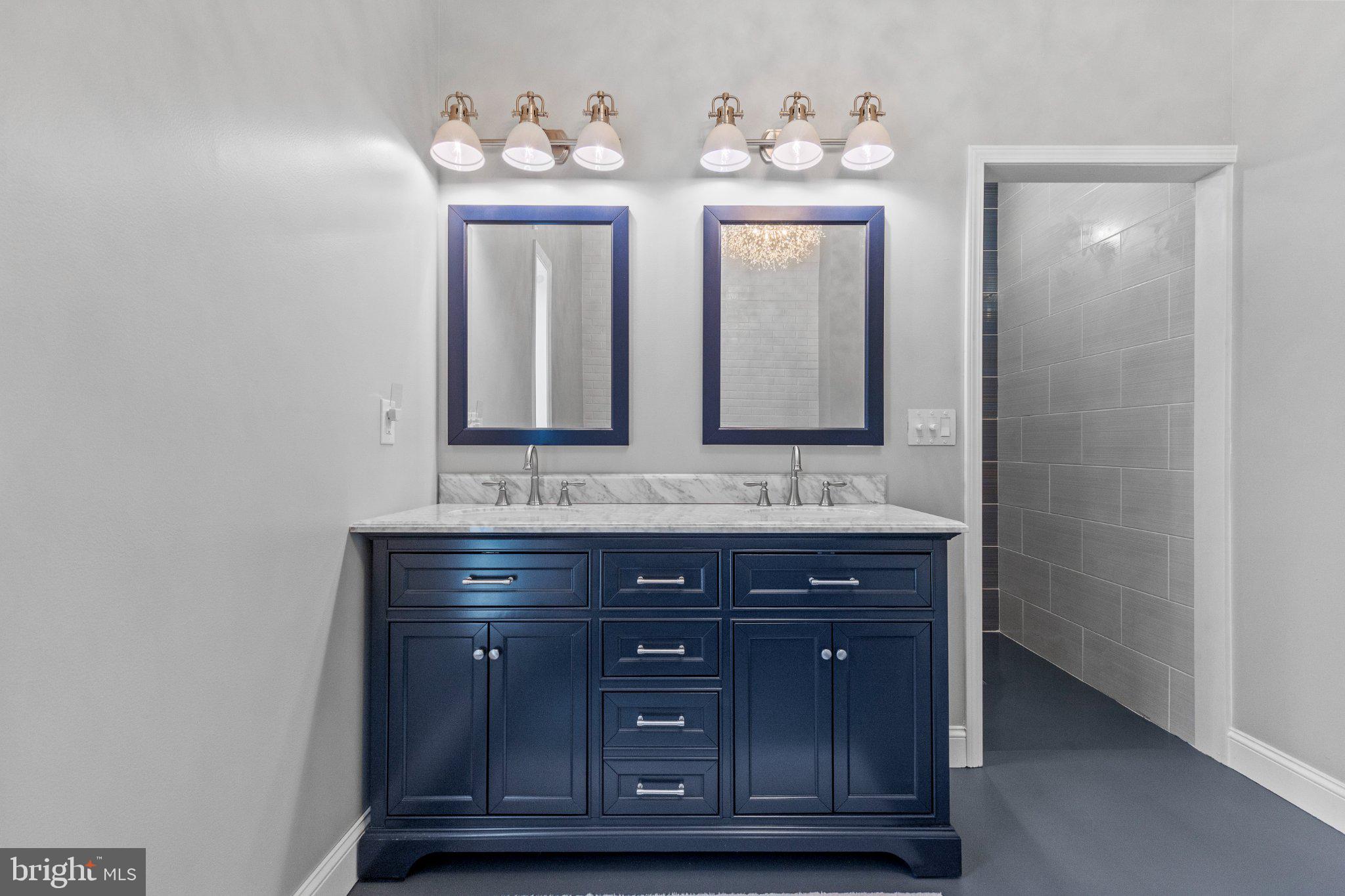 LAUXMONT FARMS - Residential
