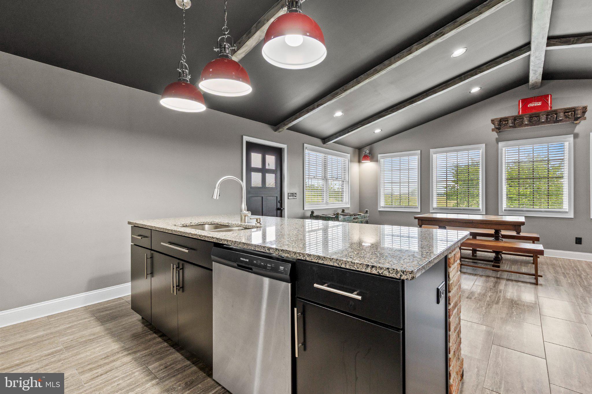 LAUXMONT FARMS - Residential