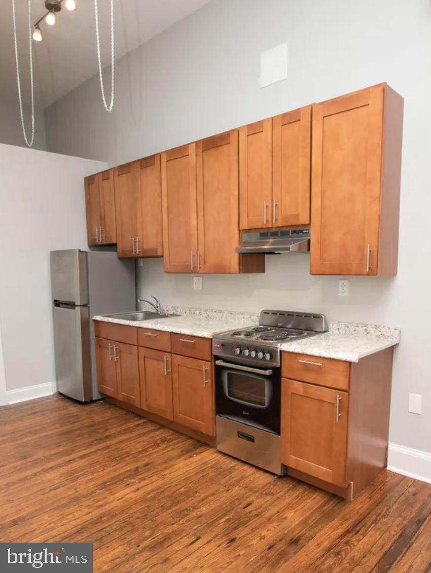 GRADUATE HOSPITAL - Residential Lease