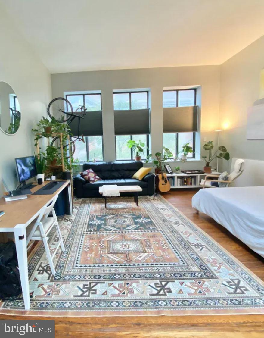 GRADUATE HOSPITAL - Residential Lease