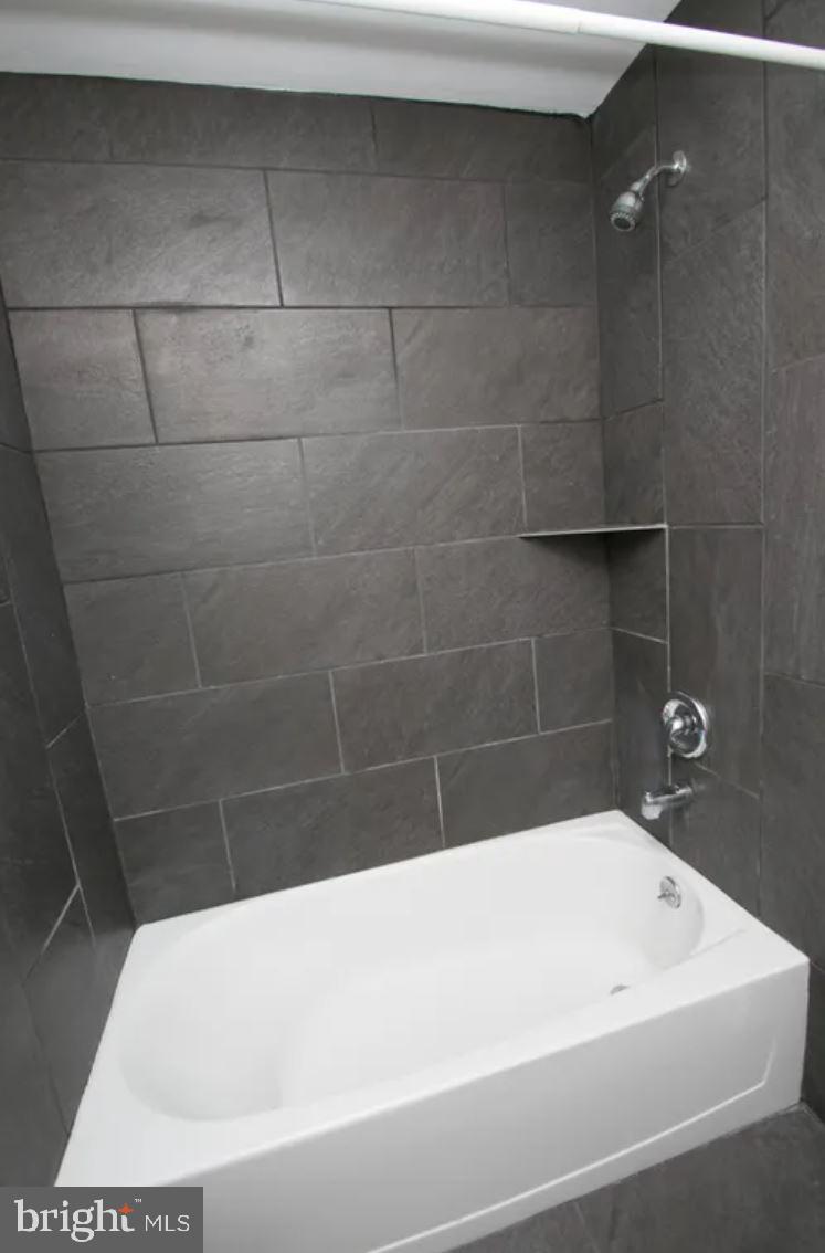 GRADUATE HOSPITAL - Residential Lease