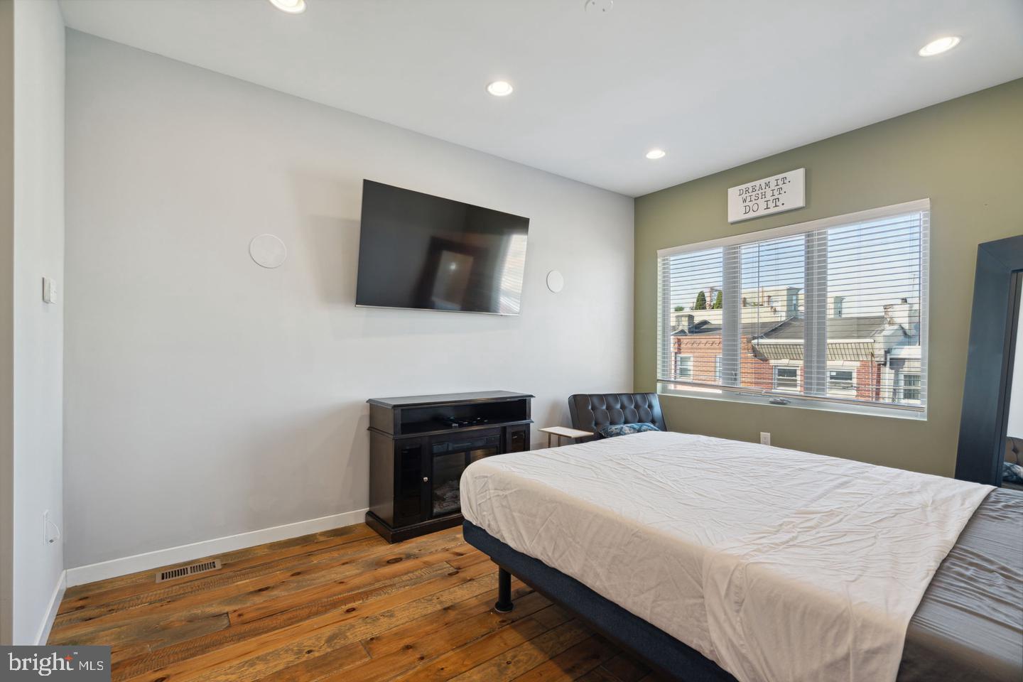 FISHTOWN - Residential Lease