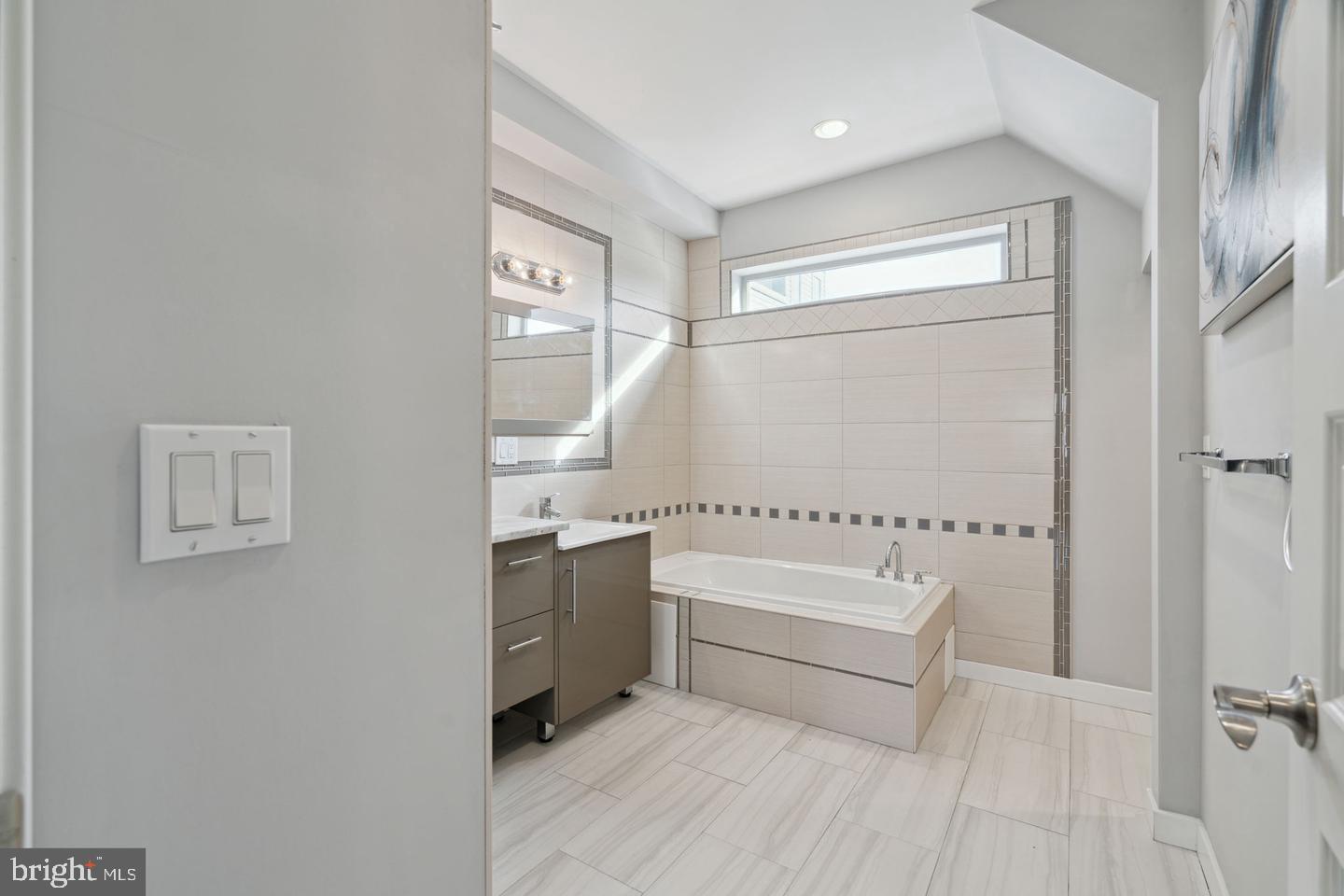 FISHTOWN - Residential Lease