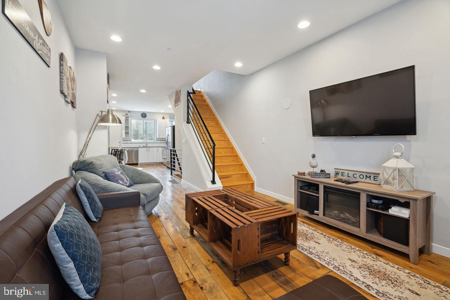 FISHTOWN - Residential Lease