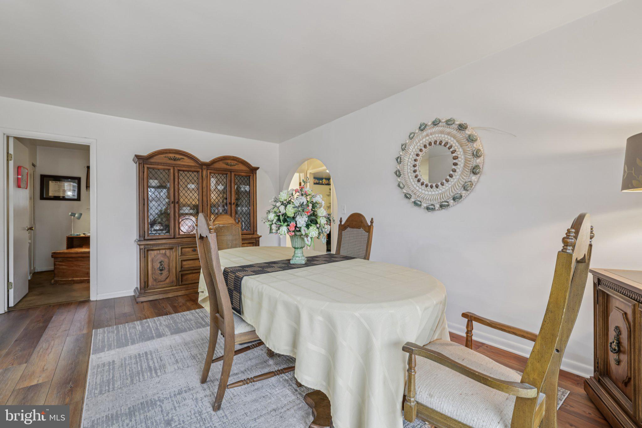 MIDDLE RIVER - Residential