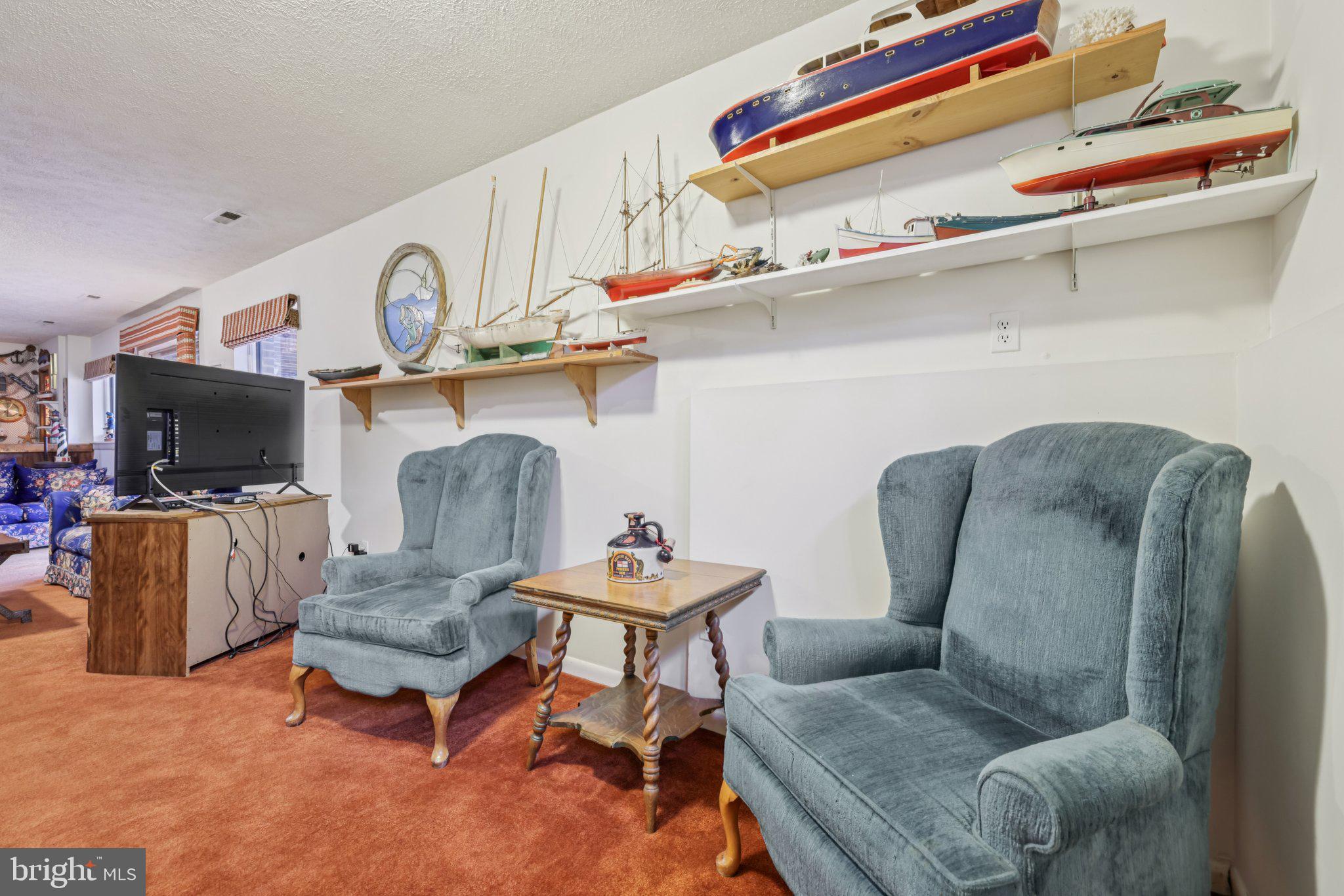 MIDDLE RIVER - Residential