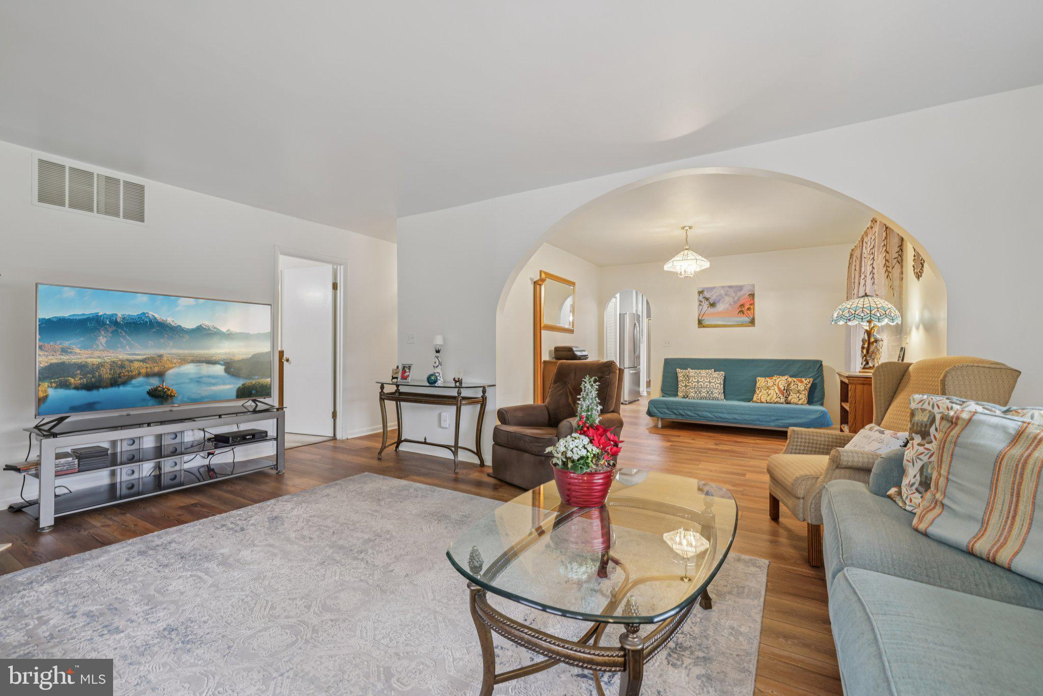 MIDDLE RIVER - Residential