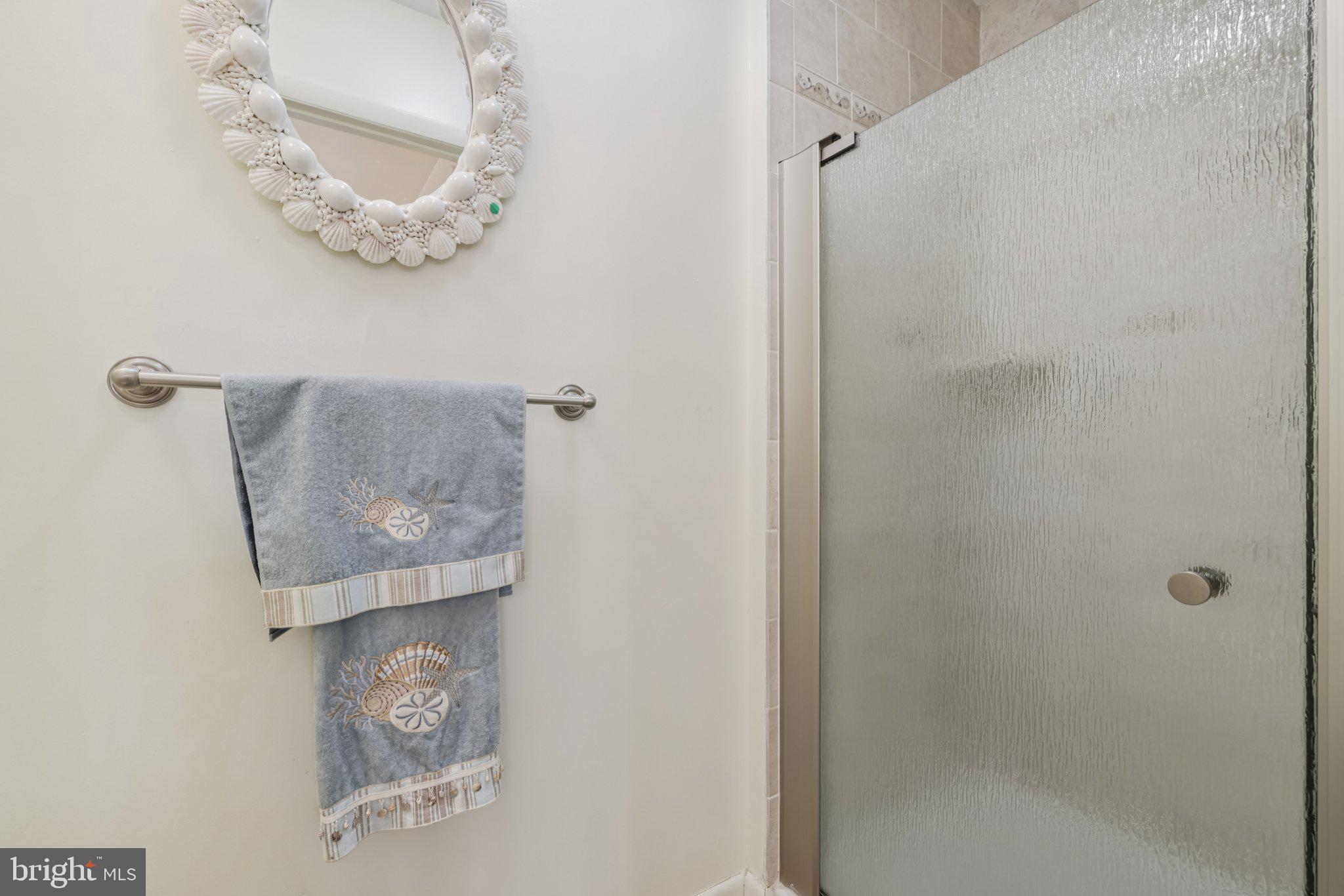 MIDDLE RIVER - Residential