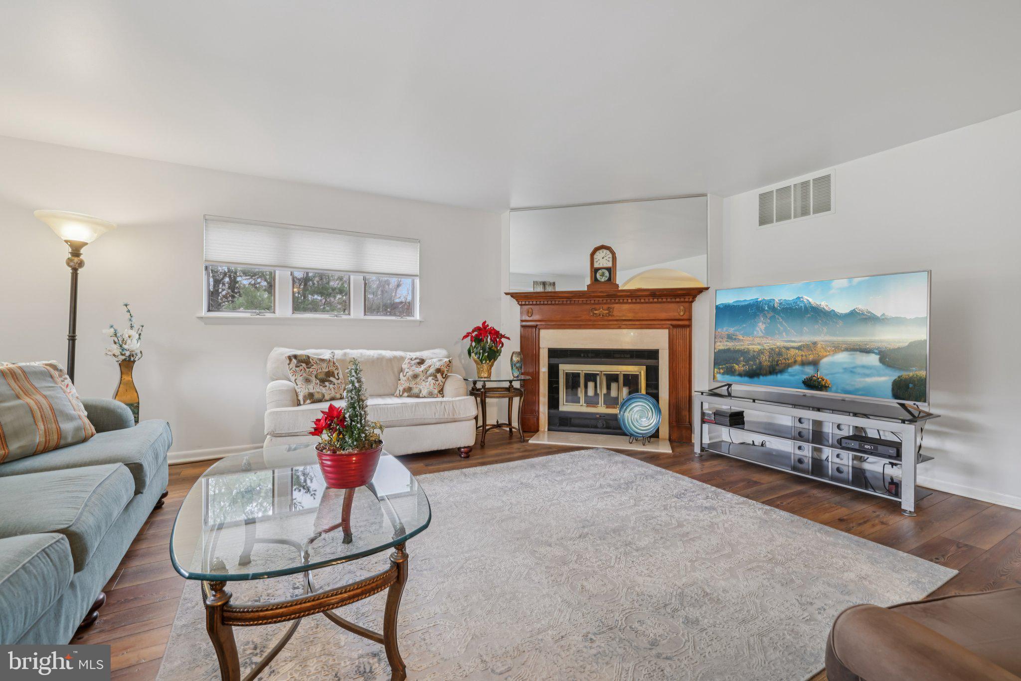 MIDDLE RIVER - Residential