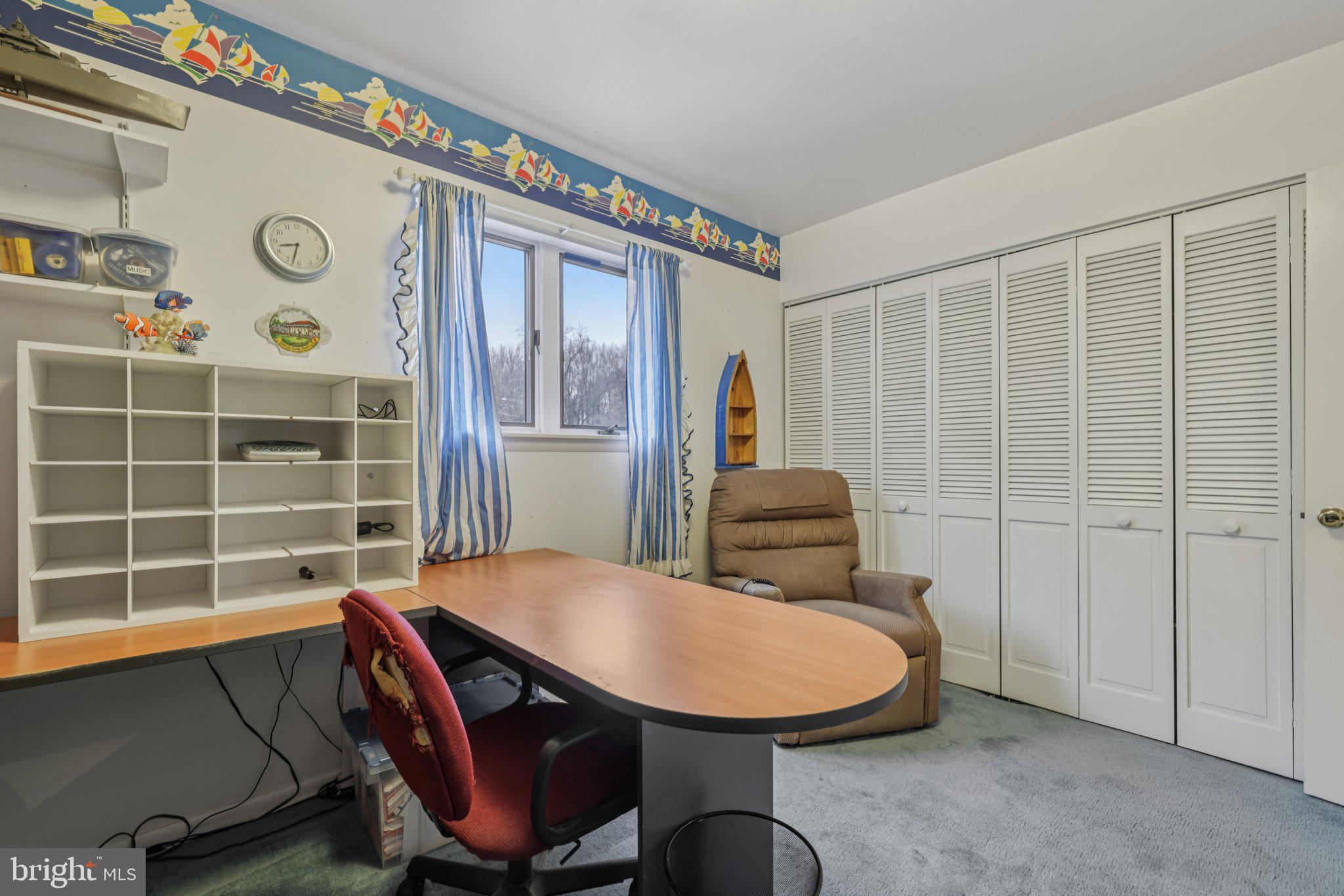 MIDDLE RIVER - Residential