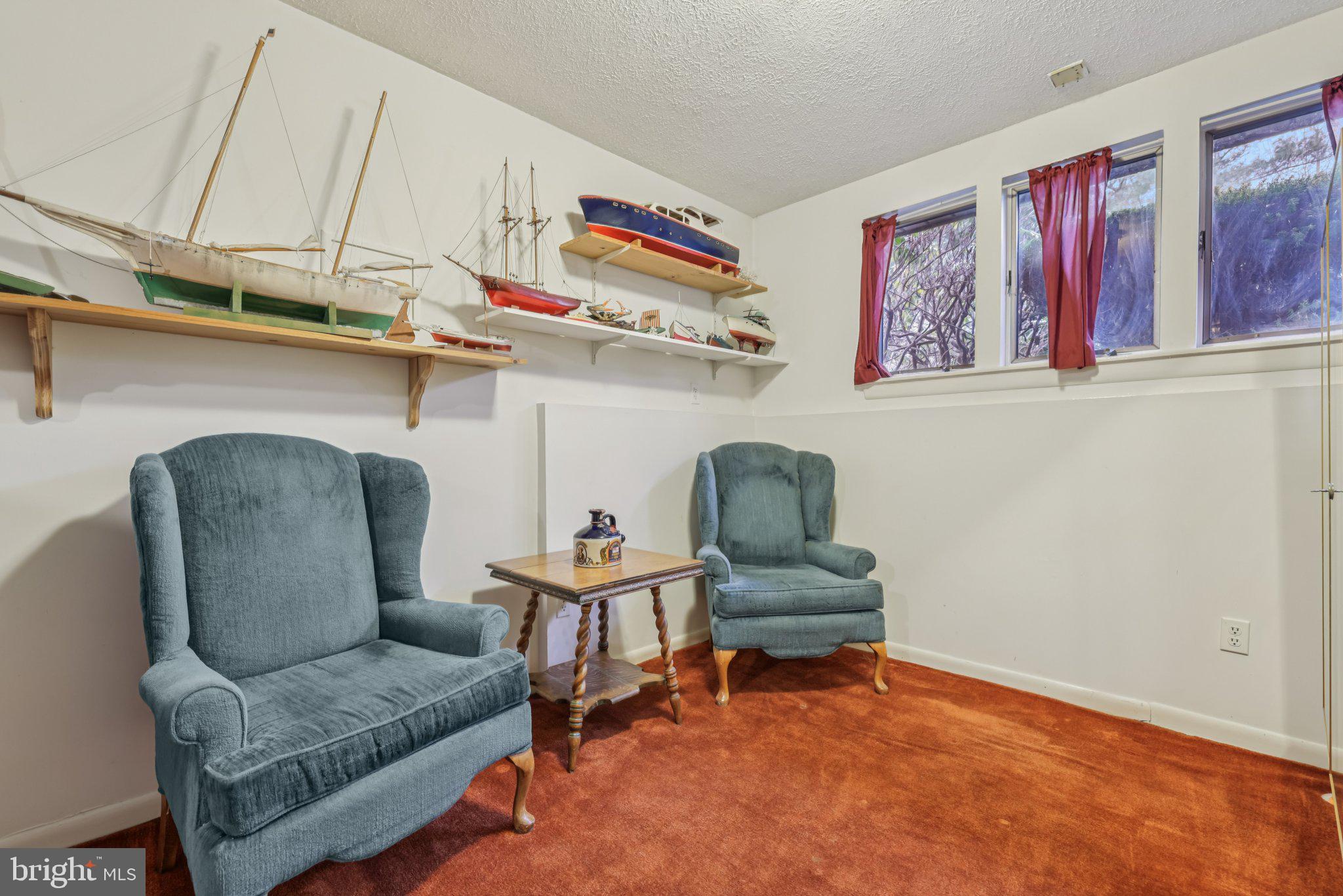 MIDDLE RIVER - Residential