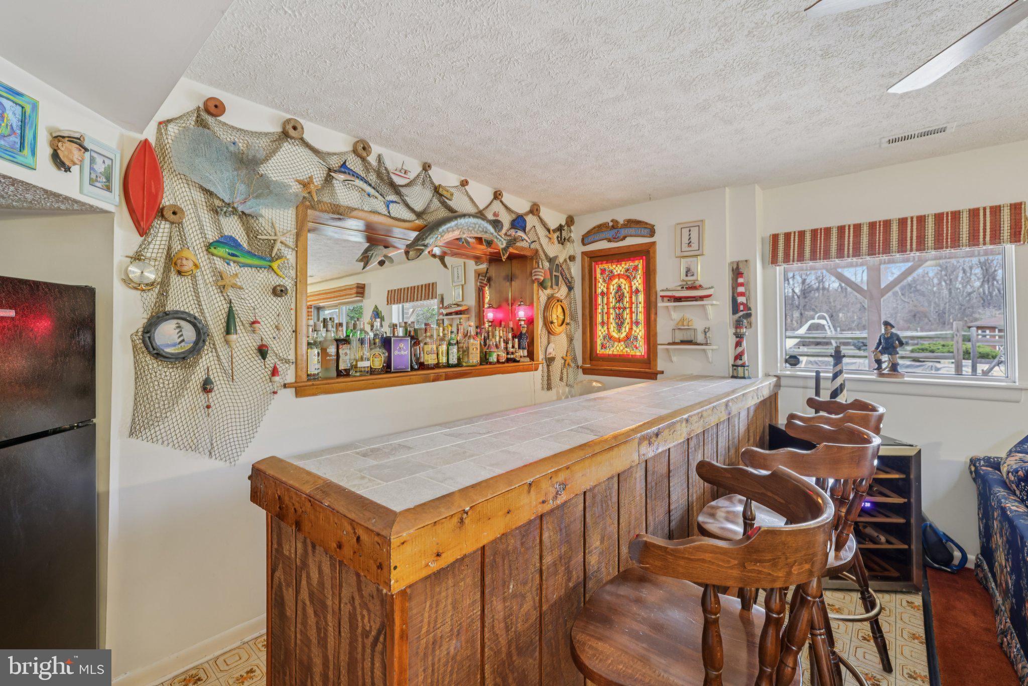 MIDDLE RIVER - Residential