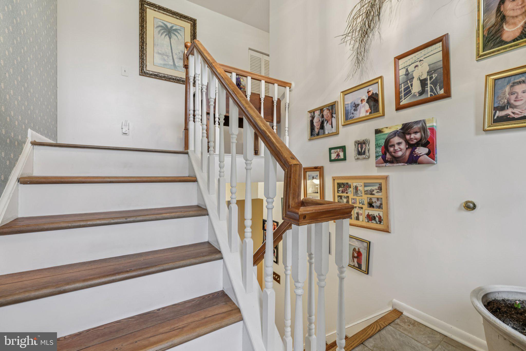 MIDDLE RIVER - Residential