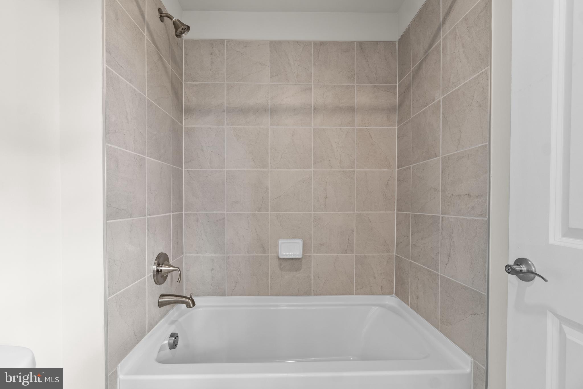 SENECA FARM - Residential