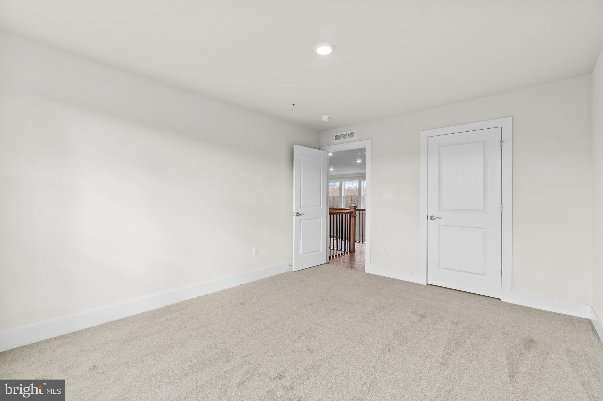 SENECA FARM - Residential