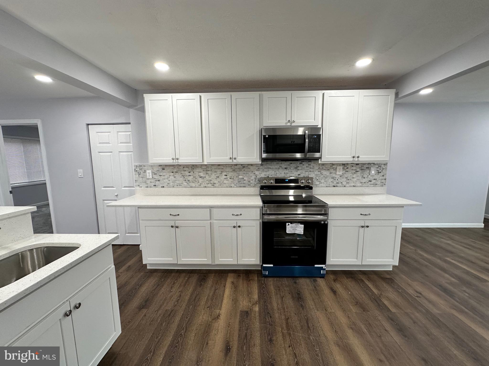 HIGH RIDGE - Residential