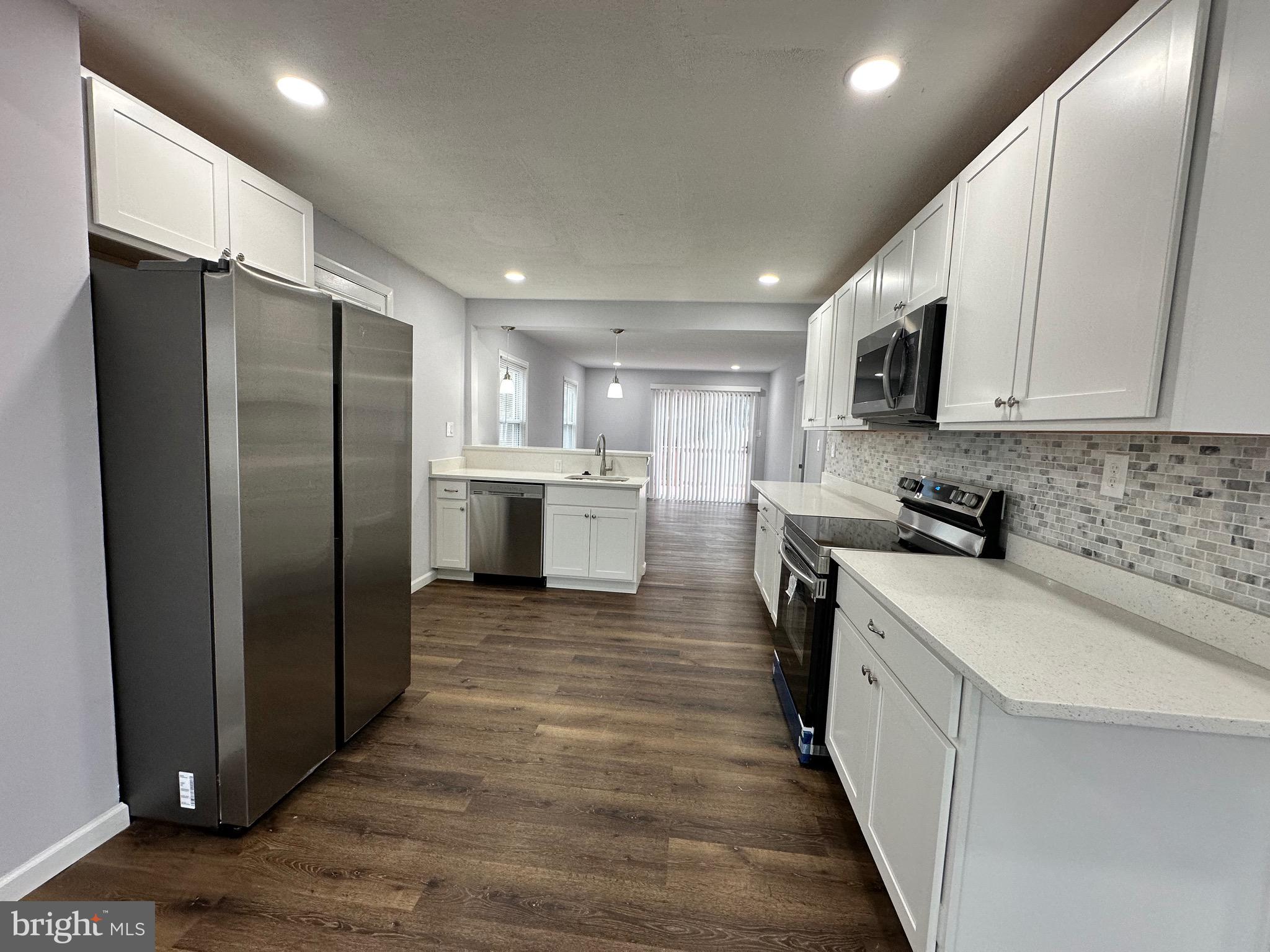 HIGH RIDGE - Residential