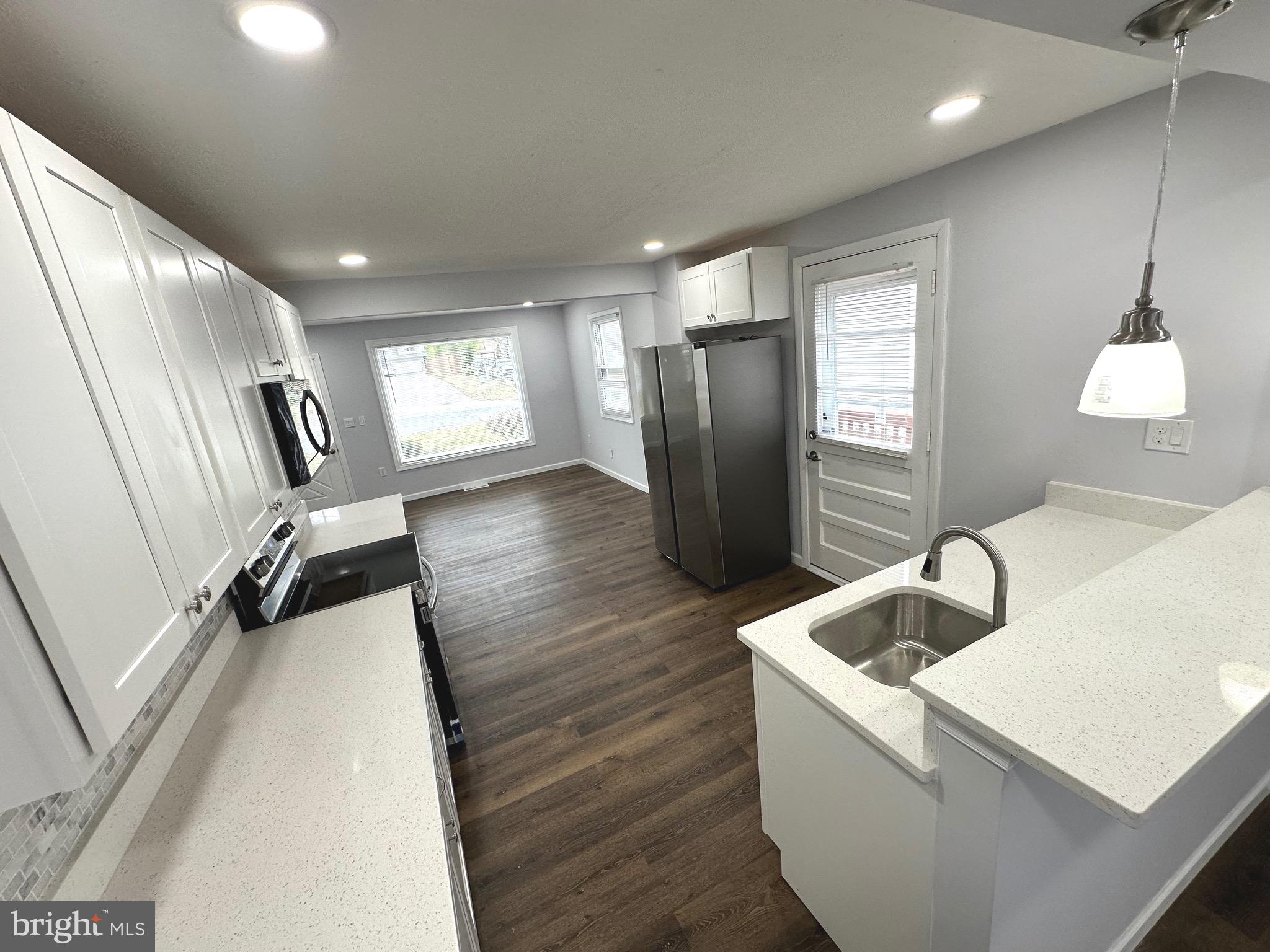 HIGH RIDGE - Residential