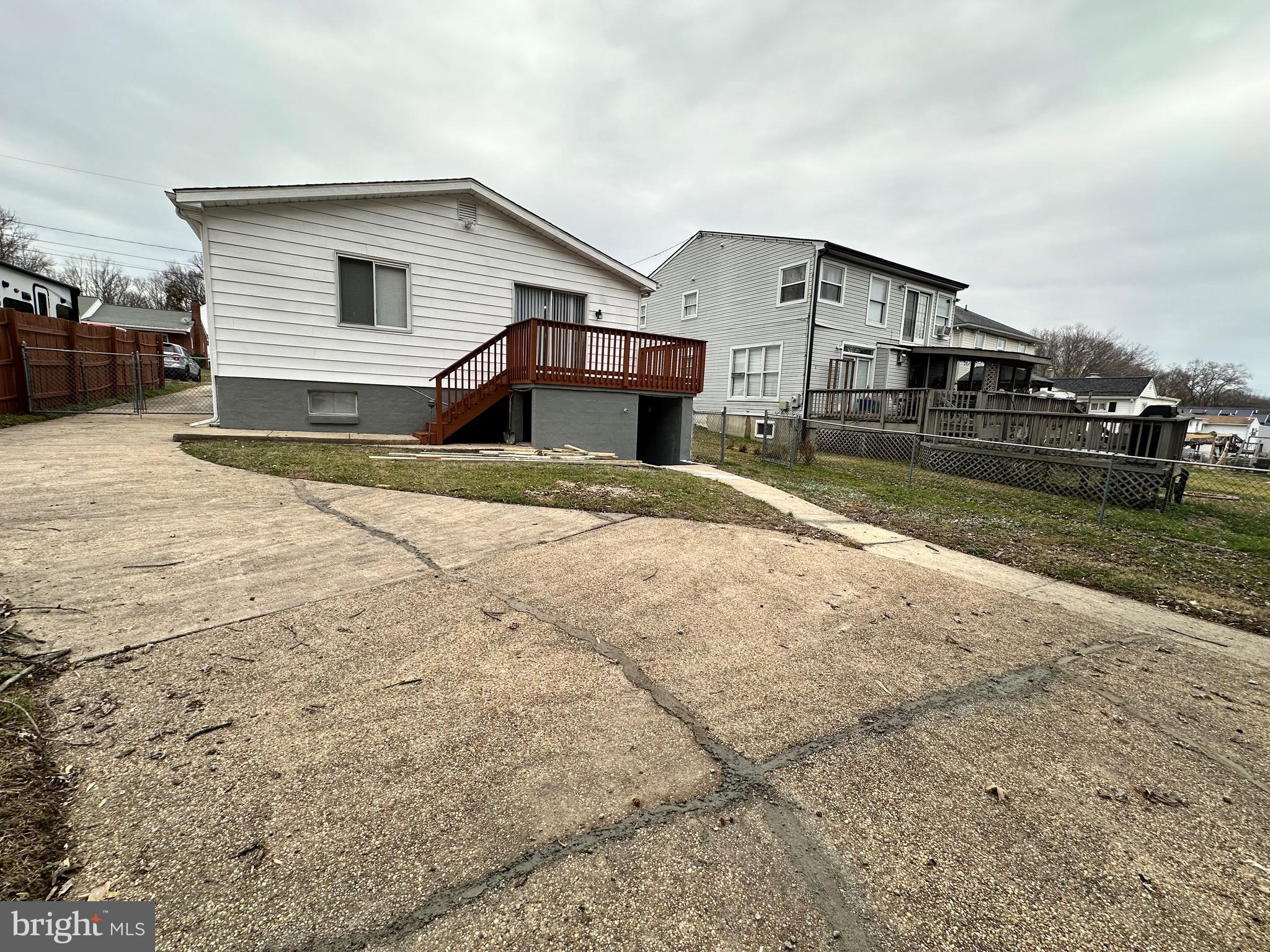 HIGH RIDGE - Residential