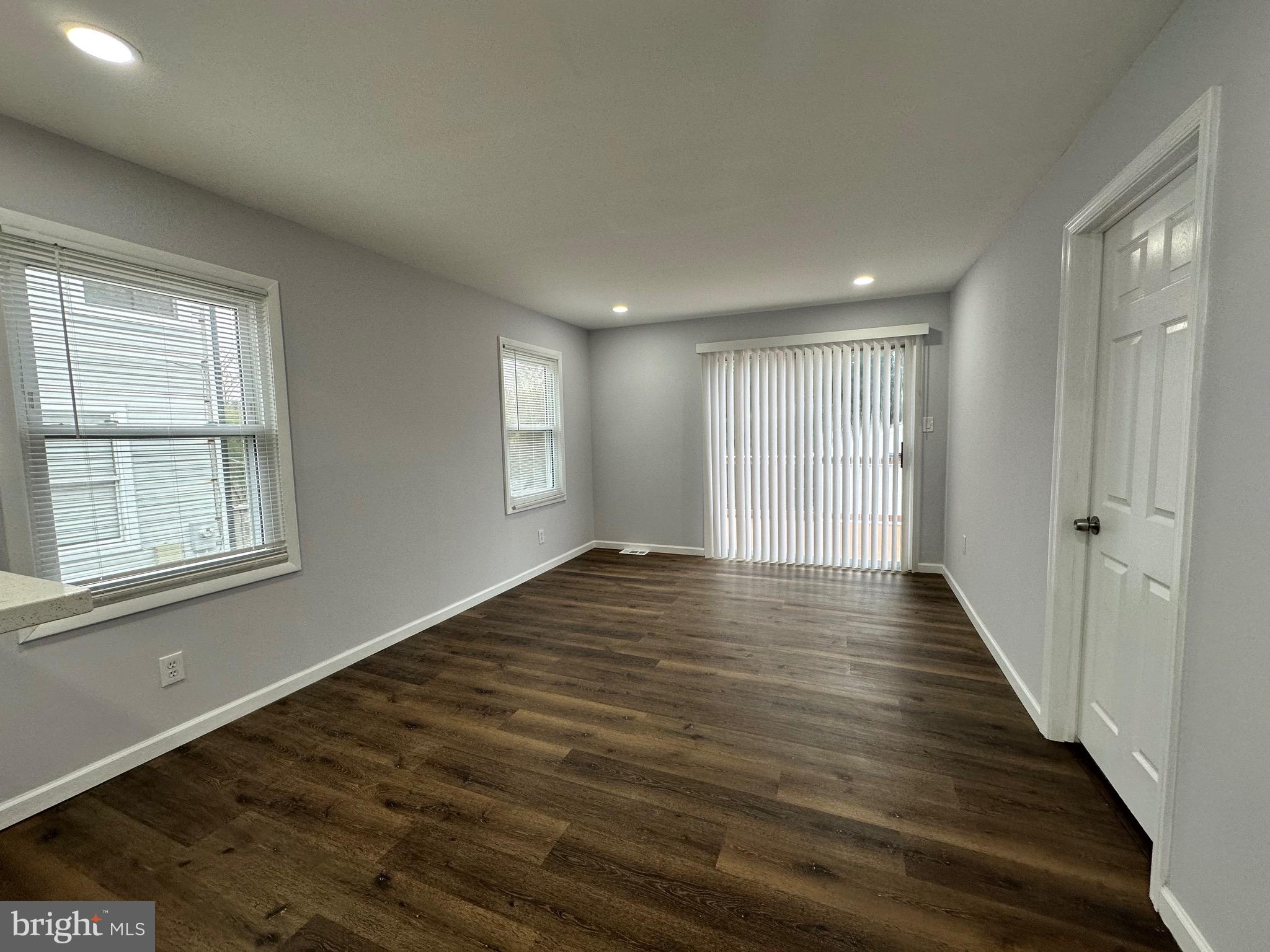 HIGH RIDGE - Residential