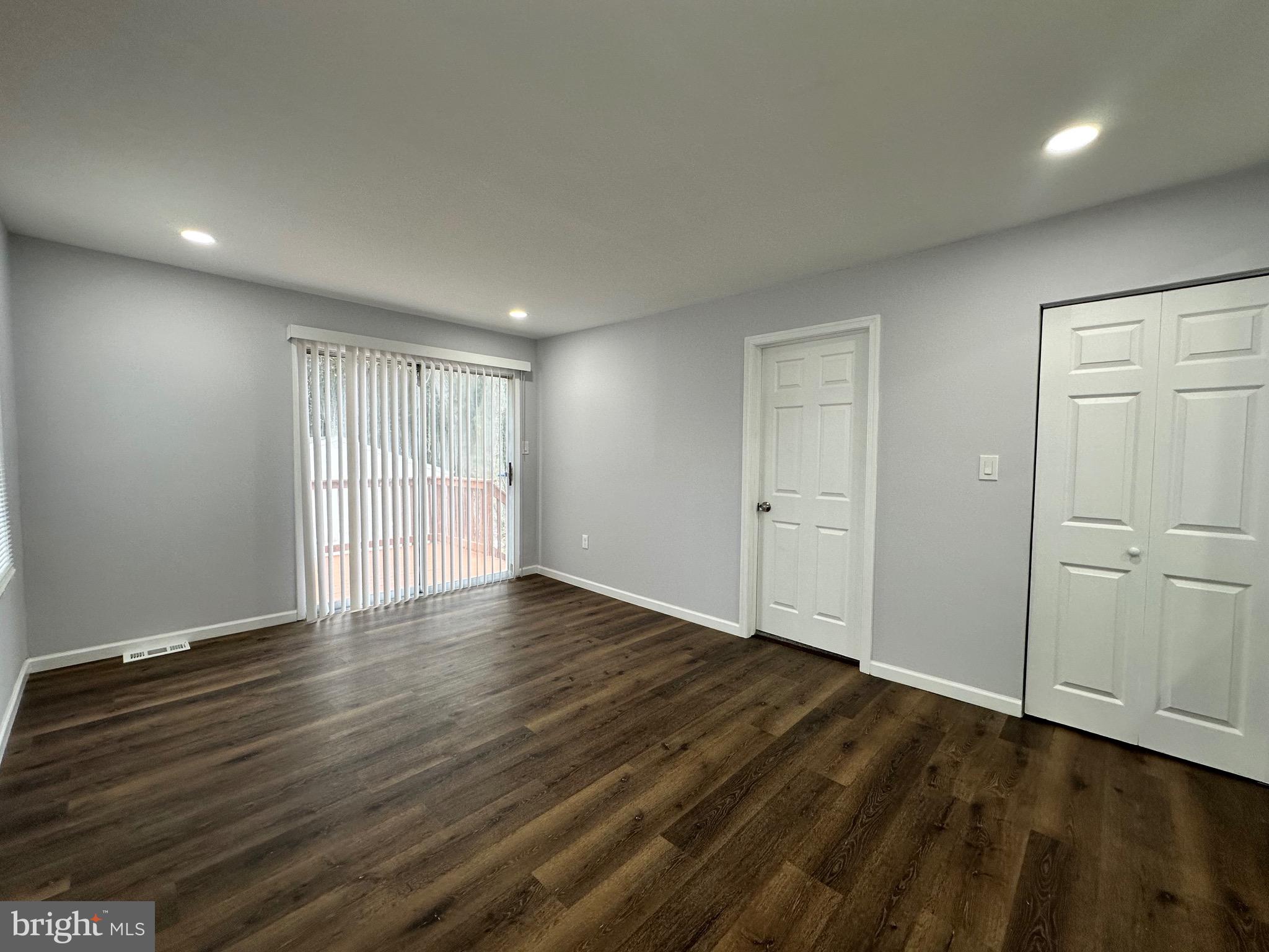 HIGH RIDGE - Residential