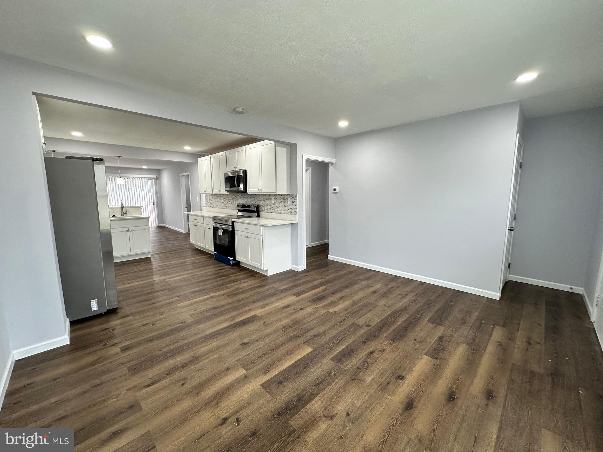 HIGH RIDGE - Residential