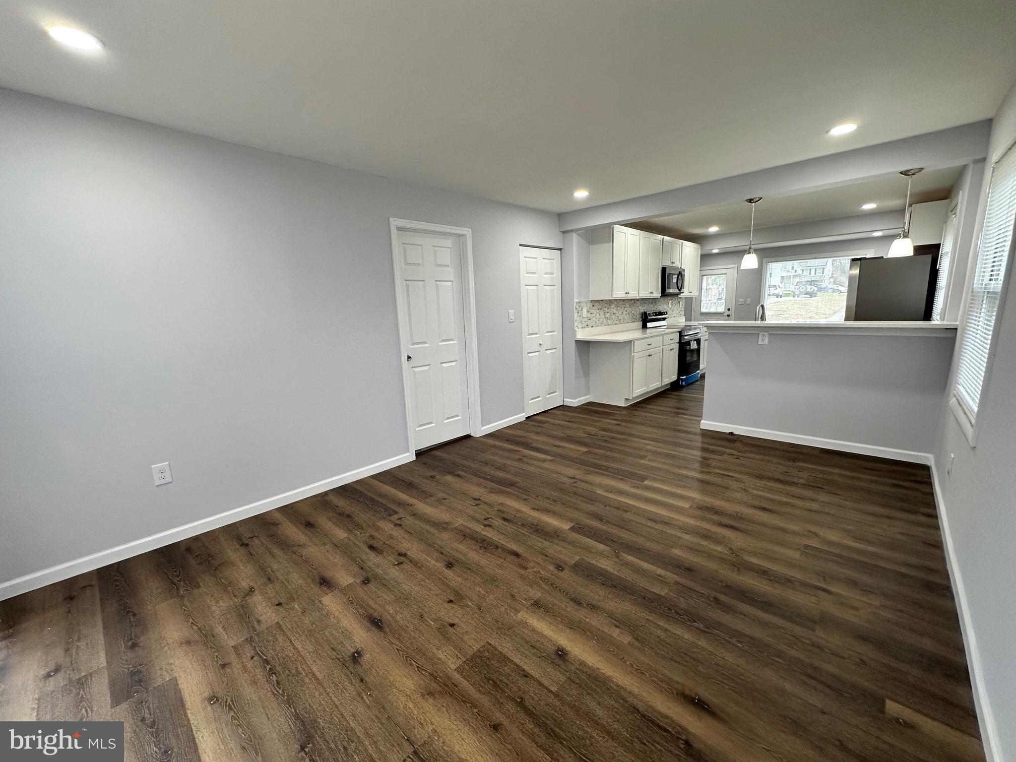 HIGH RIDGE - Residential