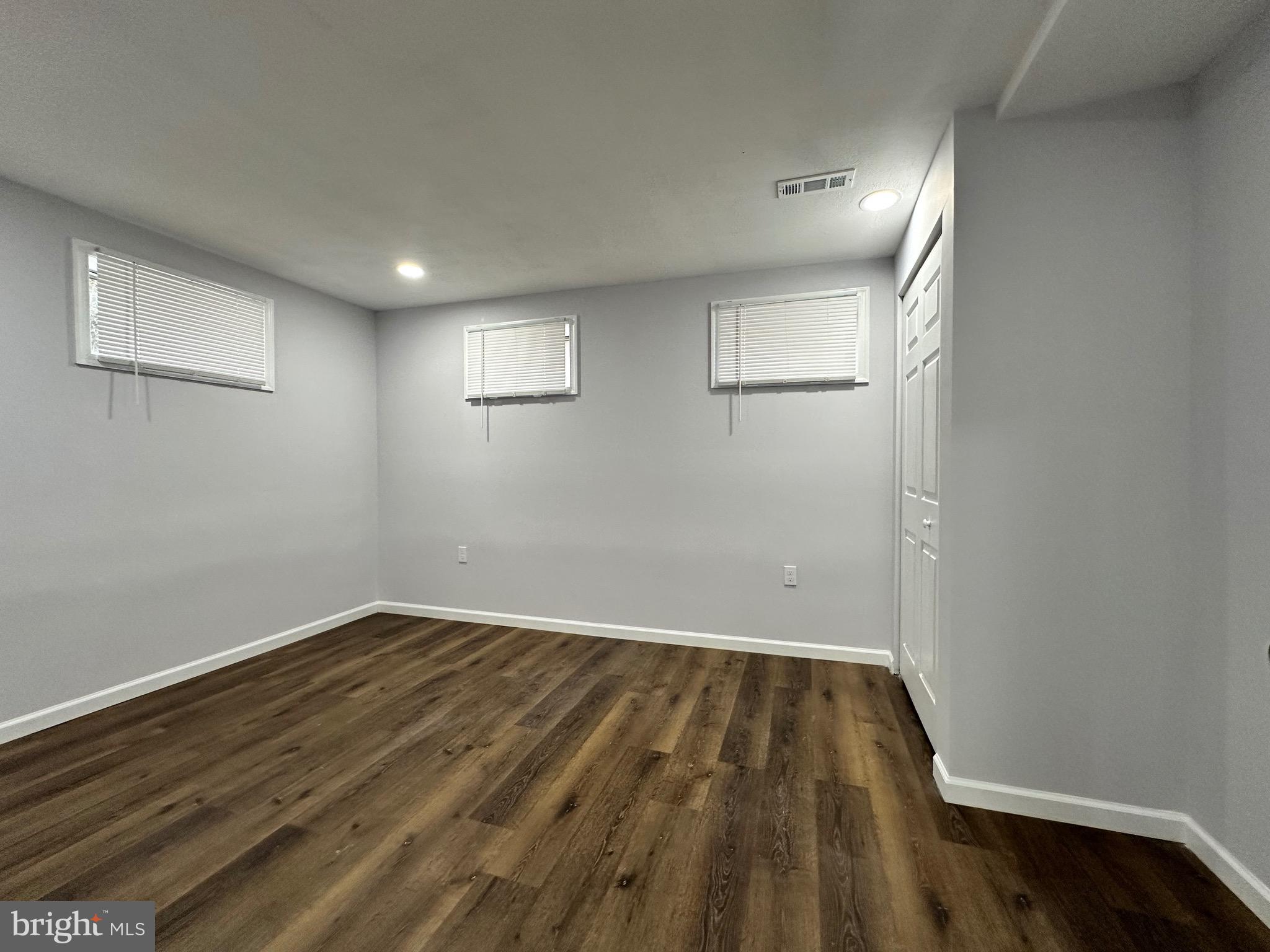 HIGH RIDGE - Residential