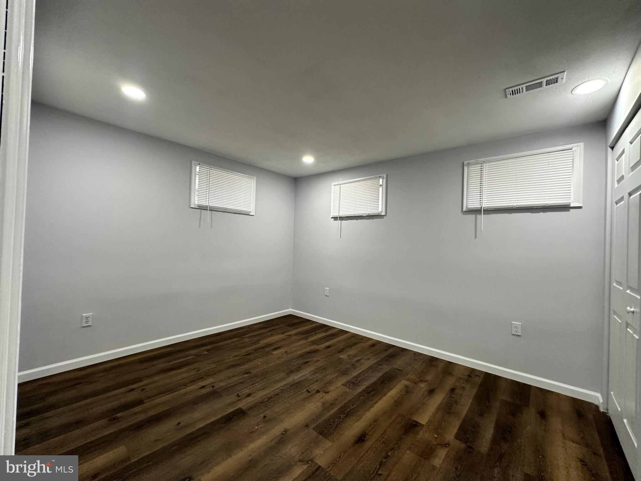 HIGH RIDGE - Residential