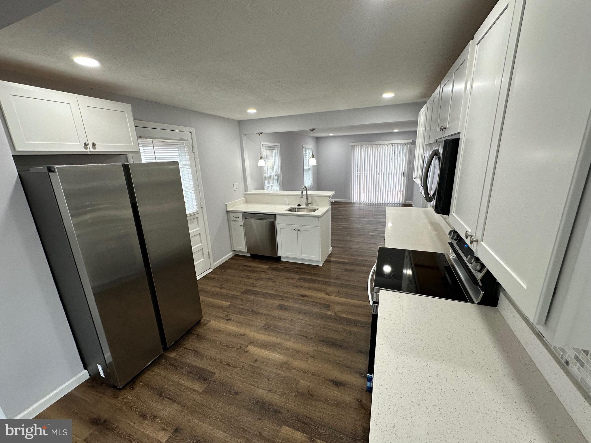 HIGH RIDGE - Residential